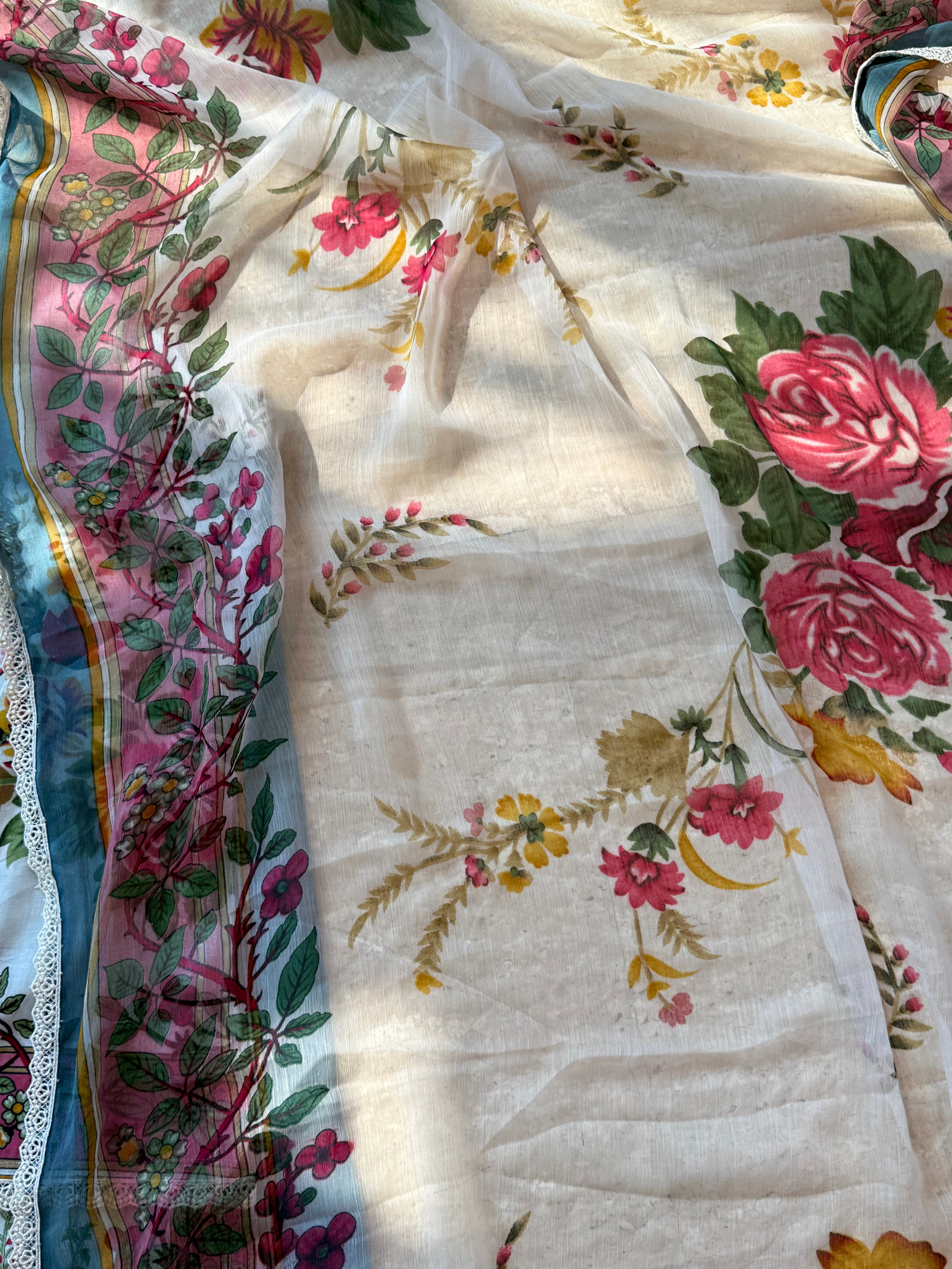 HARSHA WHITE READYMADE SUIT Q