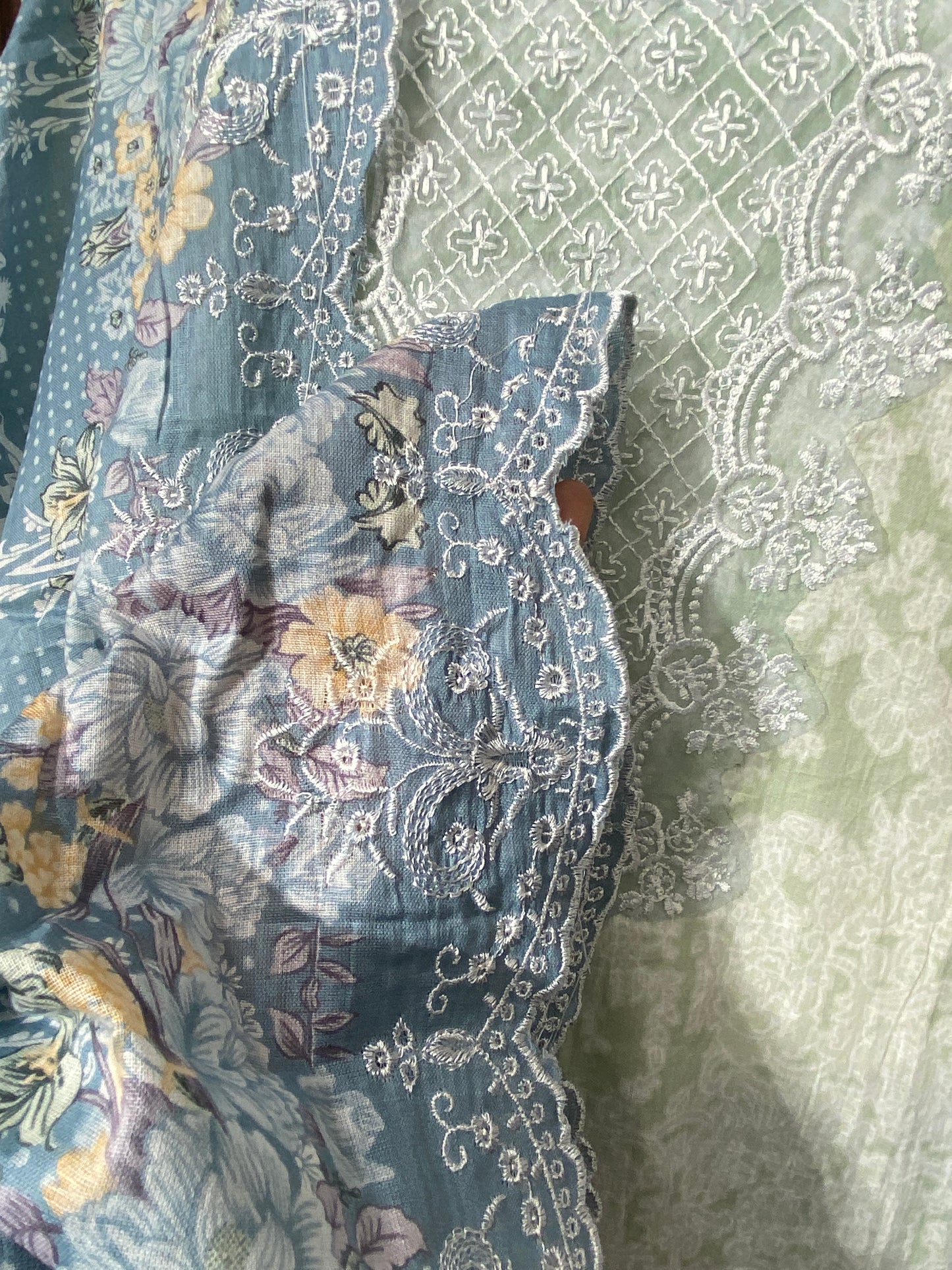 NEEDLE LAWN EMBROIDERY SUIT 6
