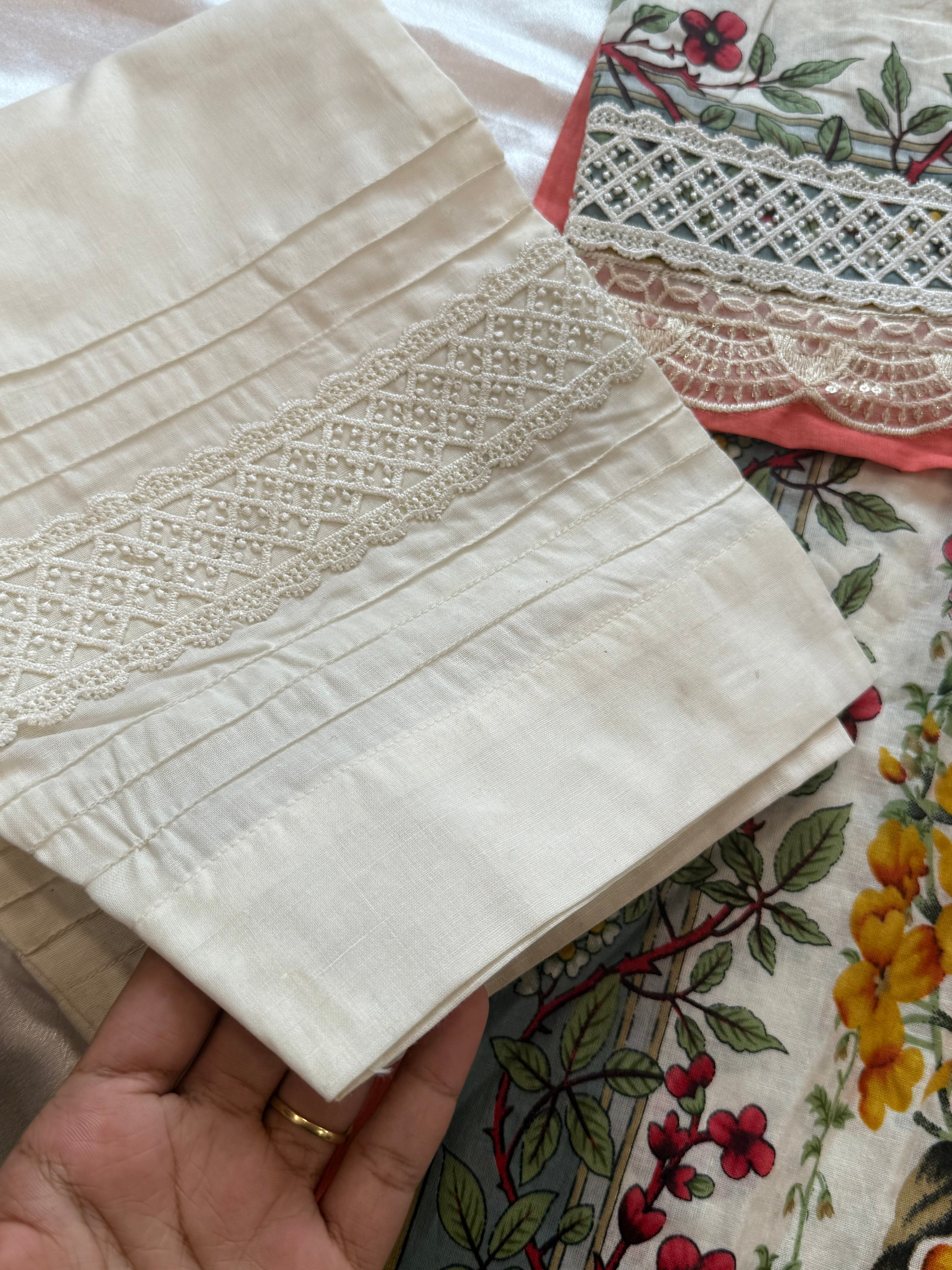 HARSHA OFF WHITE READYMADE SUIT