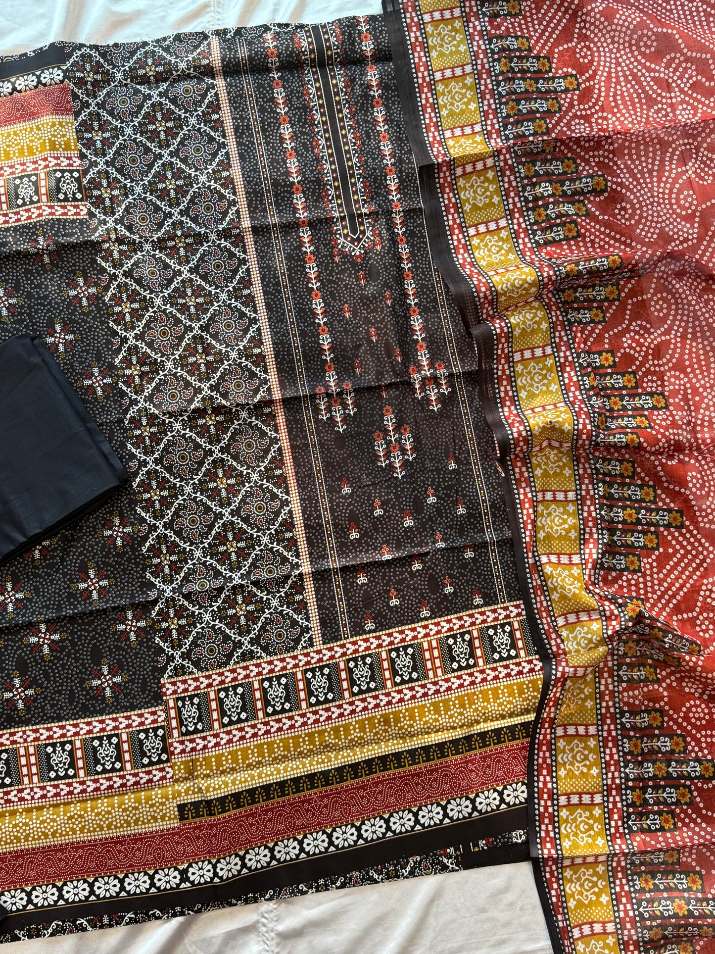 INAYA PURE COTTON PRINTED SUIT 5