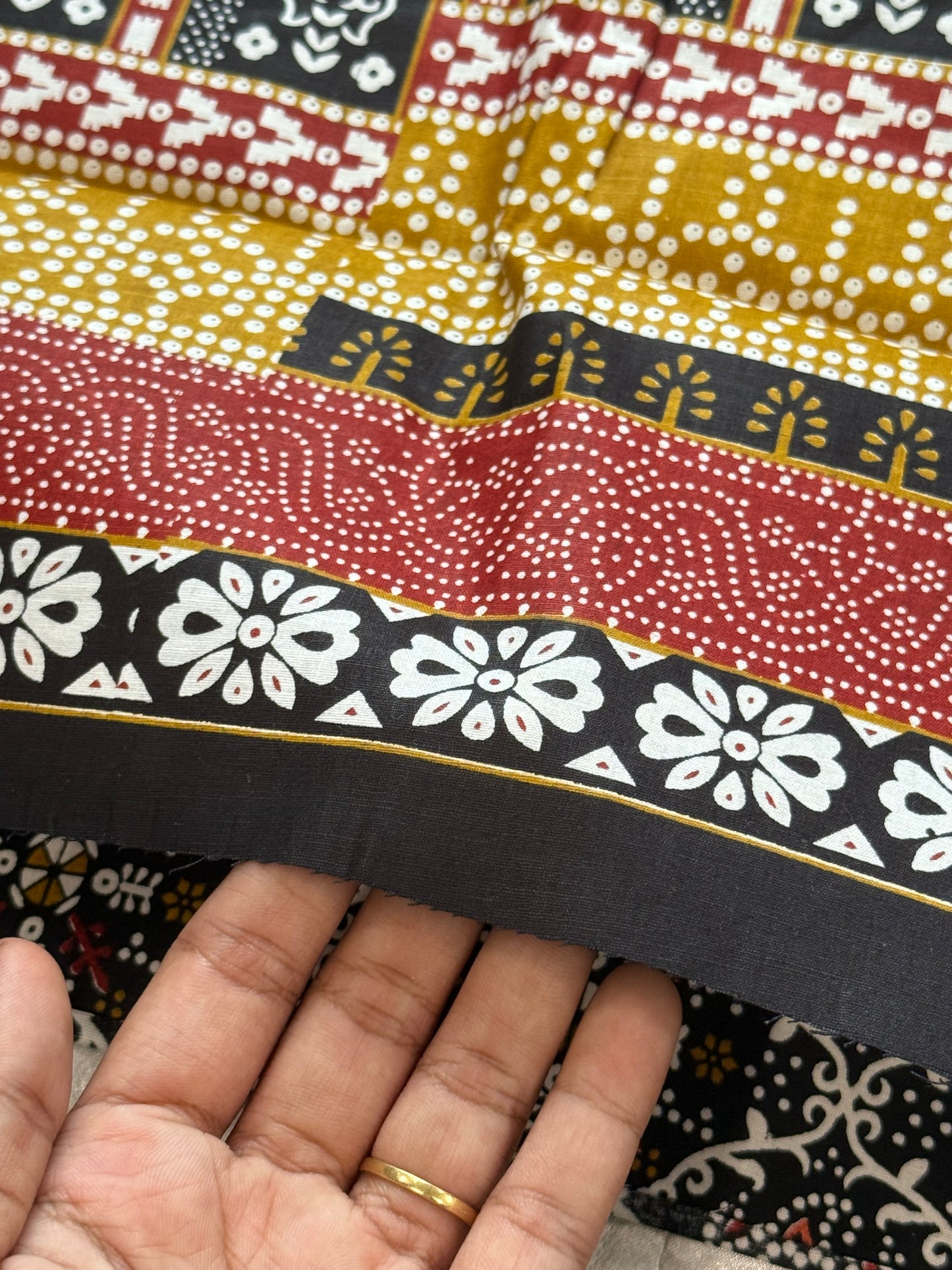 INAYA PURE COTTON PRINTED SUIT 5