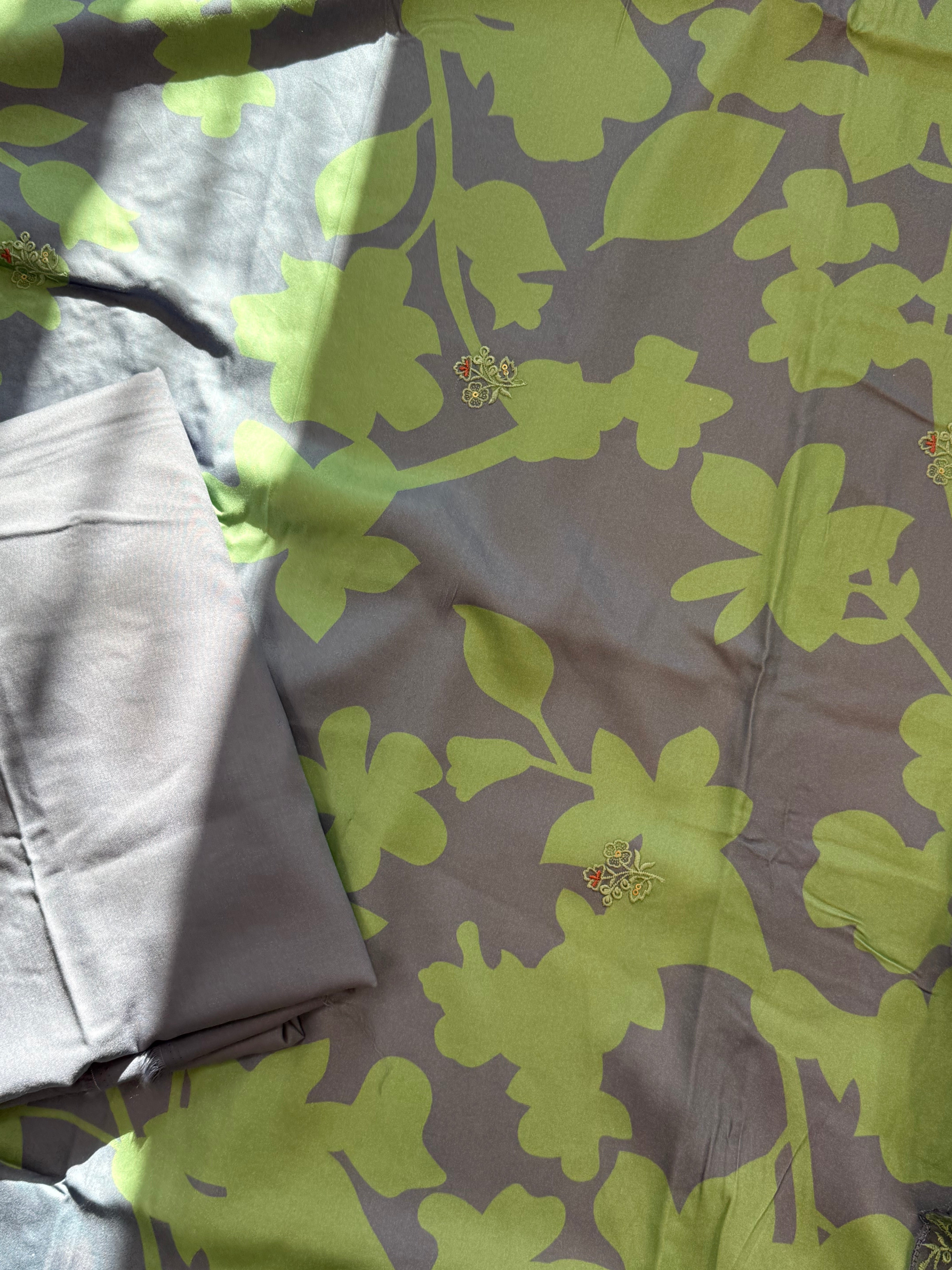 GAZAB 2 LAWN EMBROIDERY SUIT 2 Q