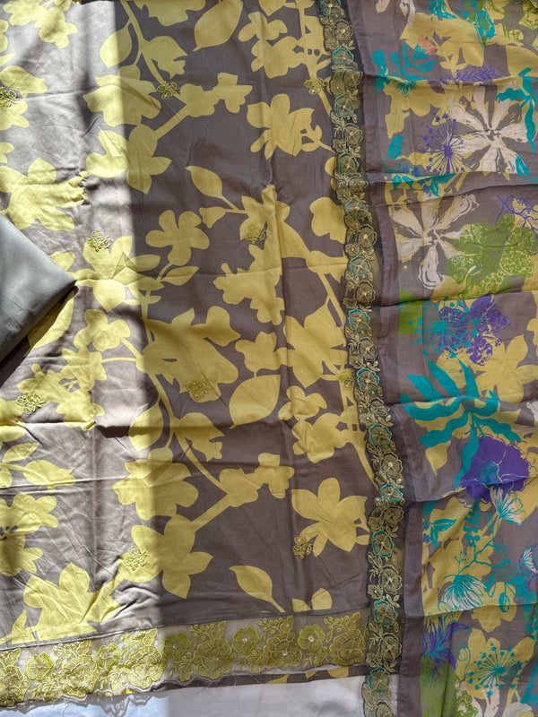 GAZAB 2 LAWN EMBROIDERY SUIT 4 Q