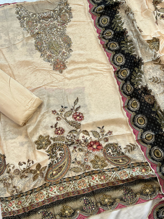 OFFWHITE MUSLIN HAND WORK EMBROIDERY SUIT 150