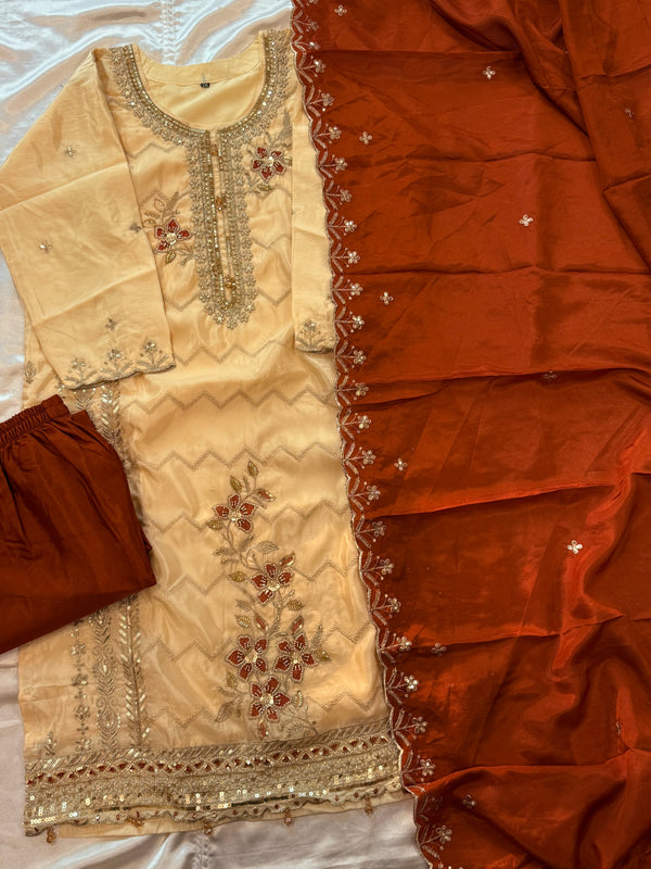 NOOR SILK READYMADE 5580 Q