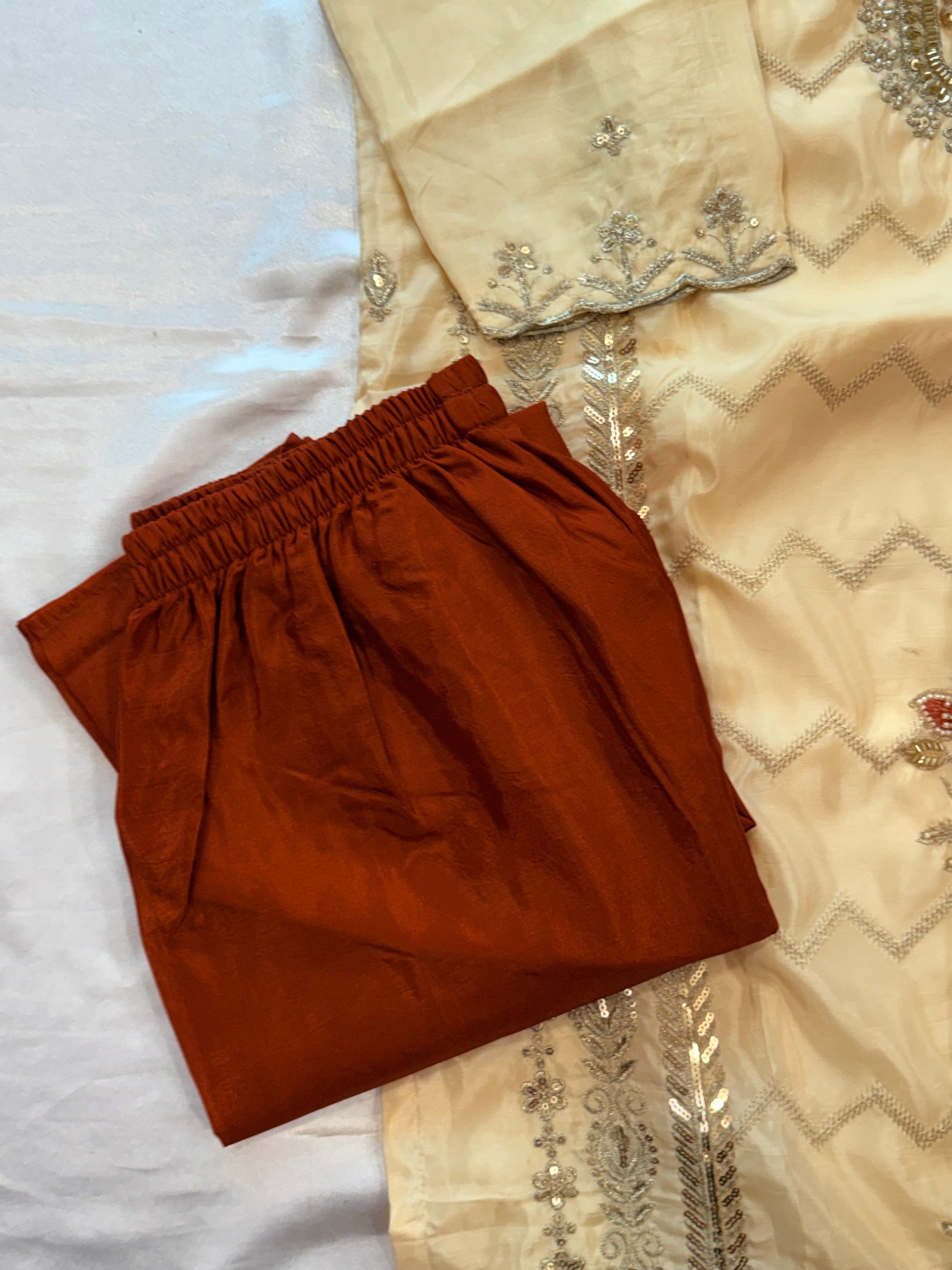 NOOR SILK READYMADE 5580 Q