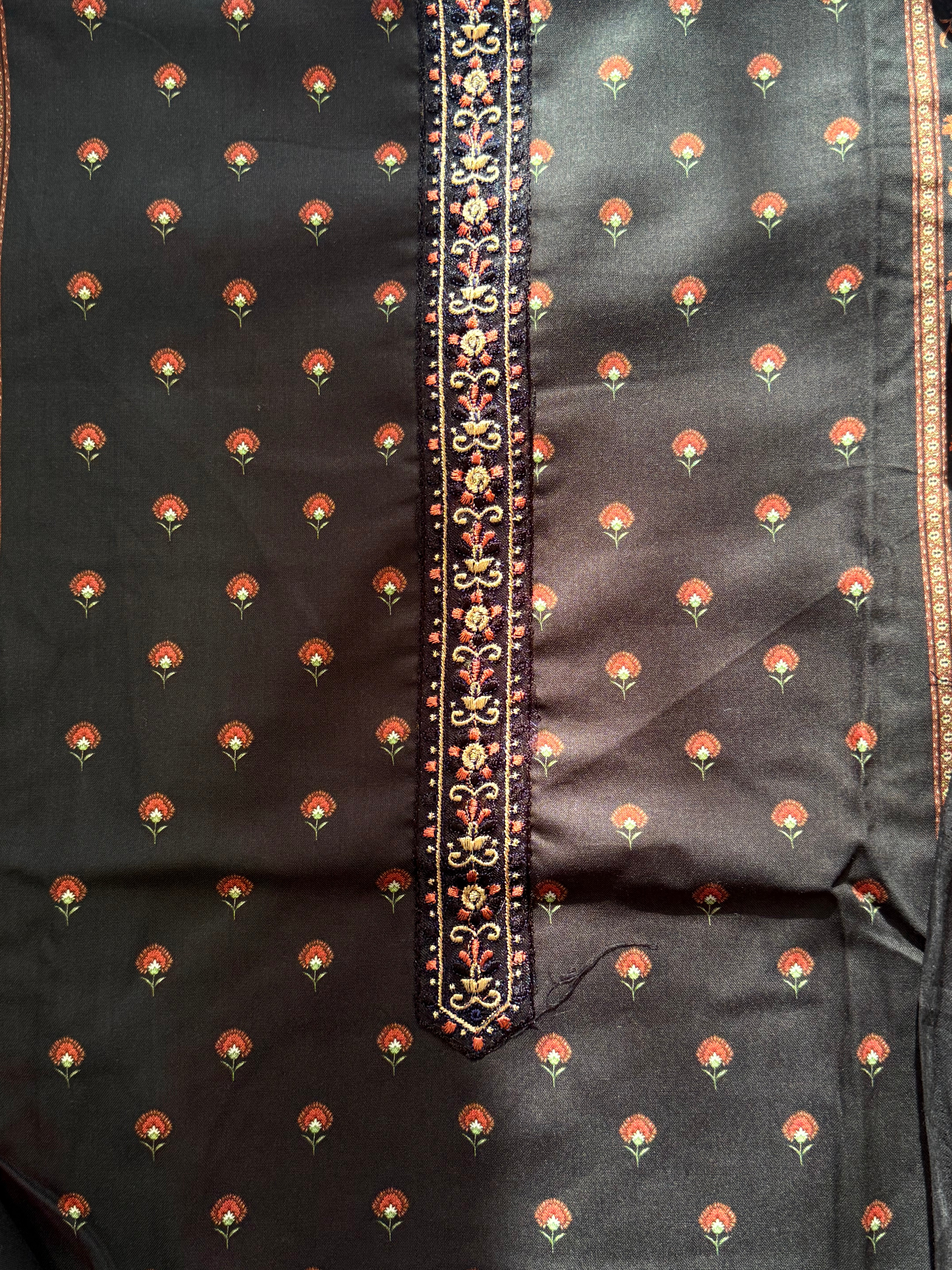 PAISELY LAWN EMBROIDERY SUIT 5 Q