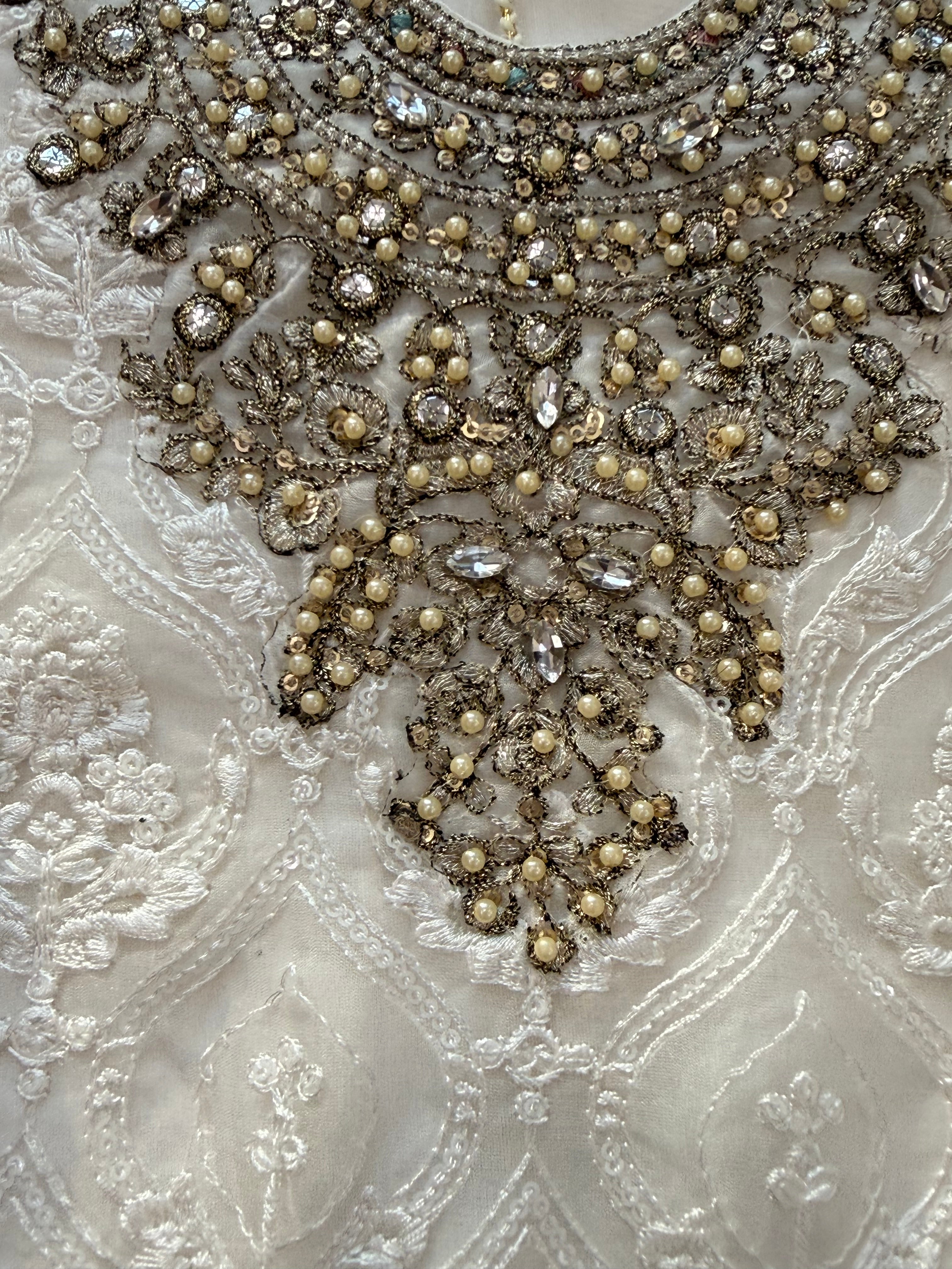 RUHI WHITE ORGANZA SUIT -6 Q