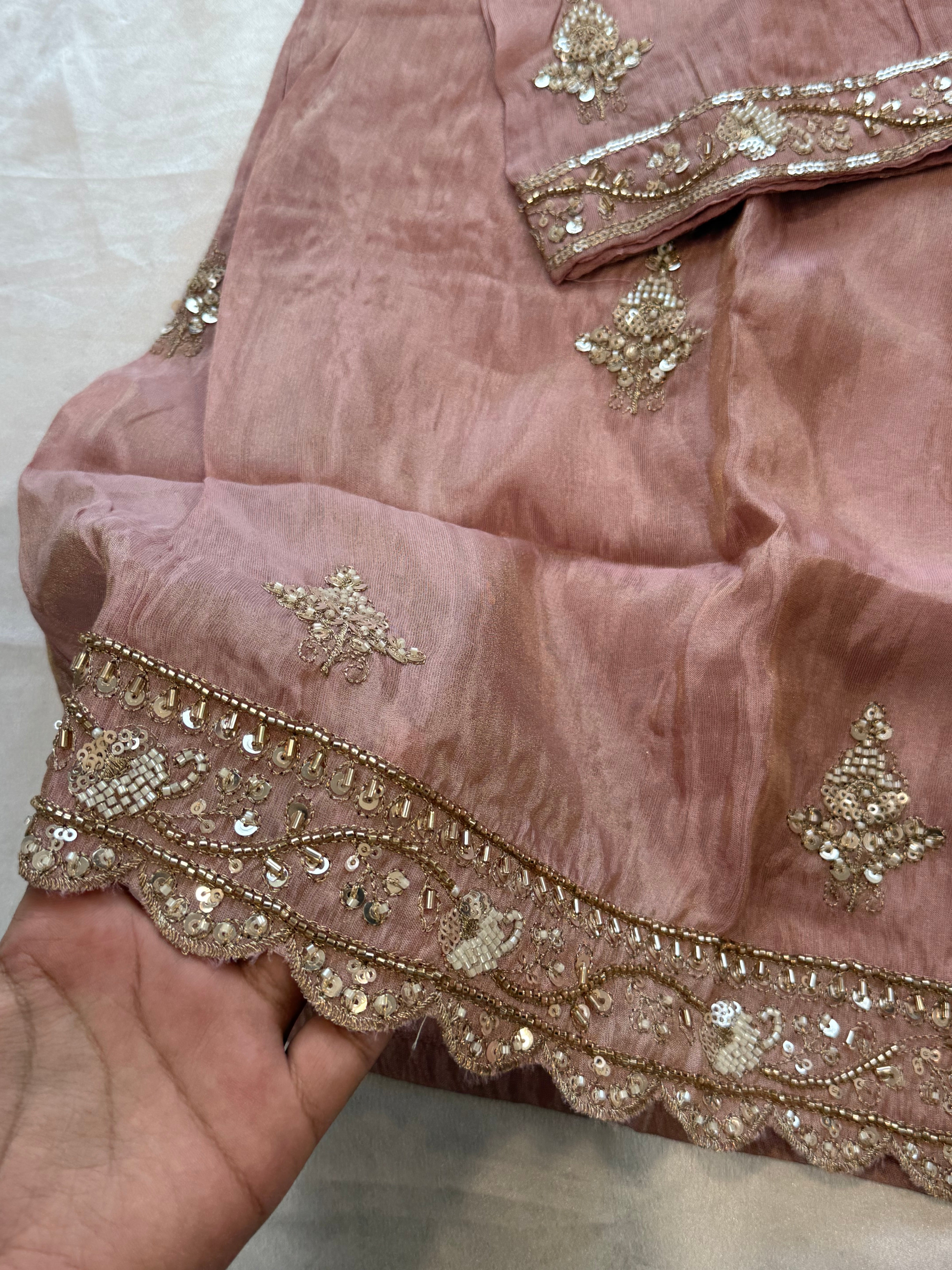 PARO HANDWORK CO-ORD SET 3 Q
