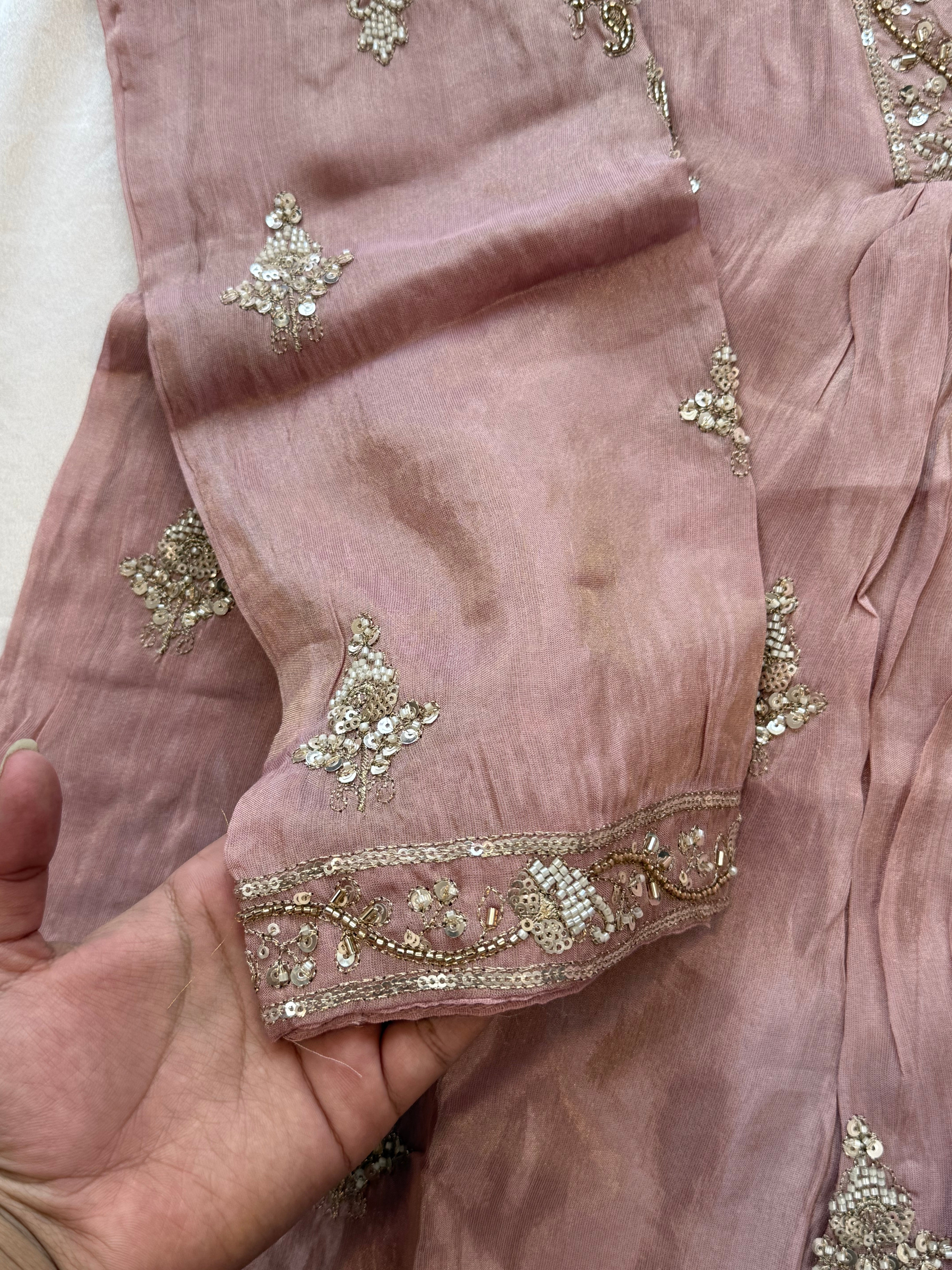 PARO HANDWORK CO-ORD SET 3 Q