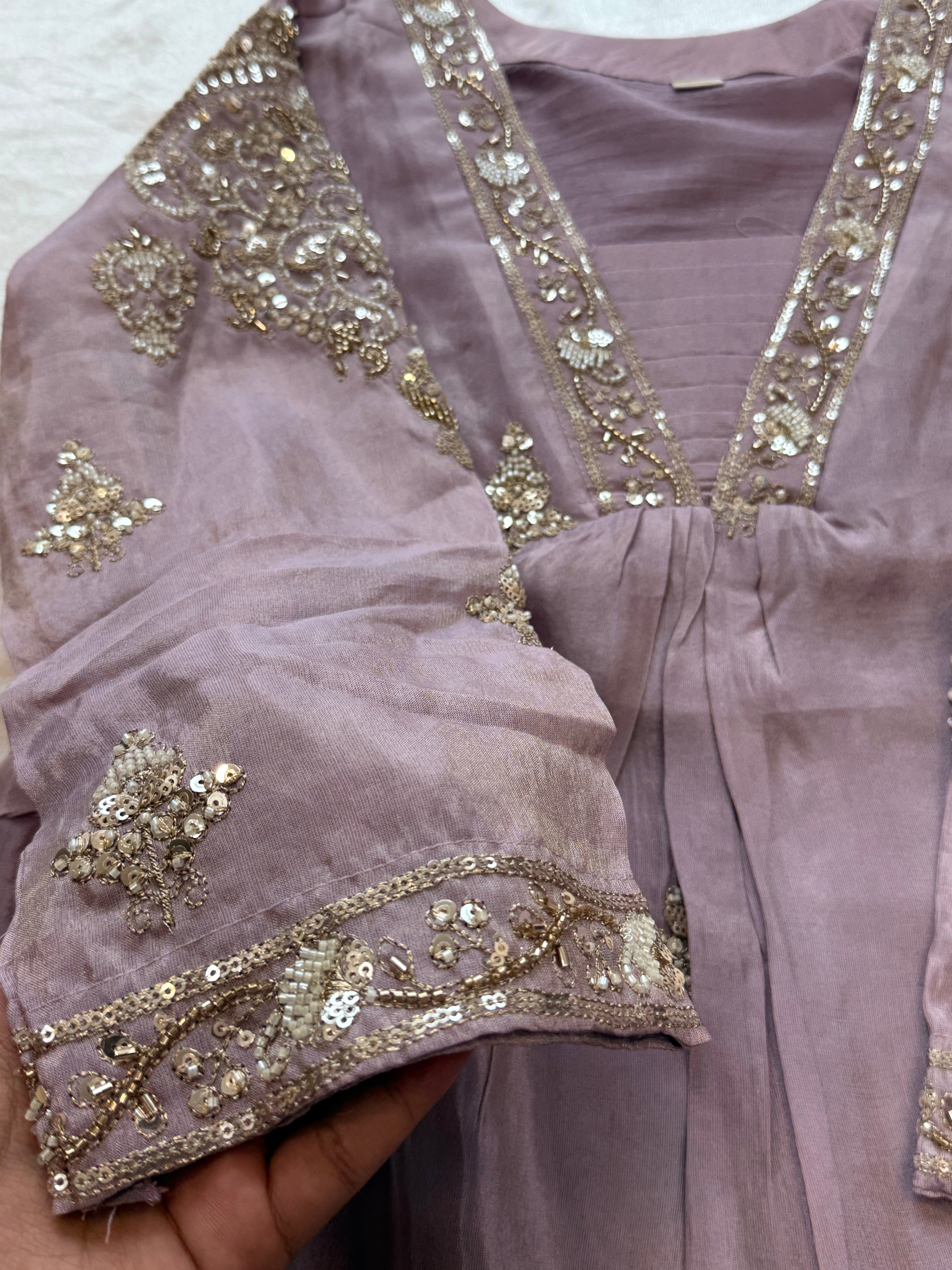 PARO HANDWORK CO-ORD SET 1 Q