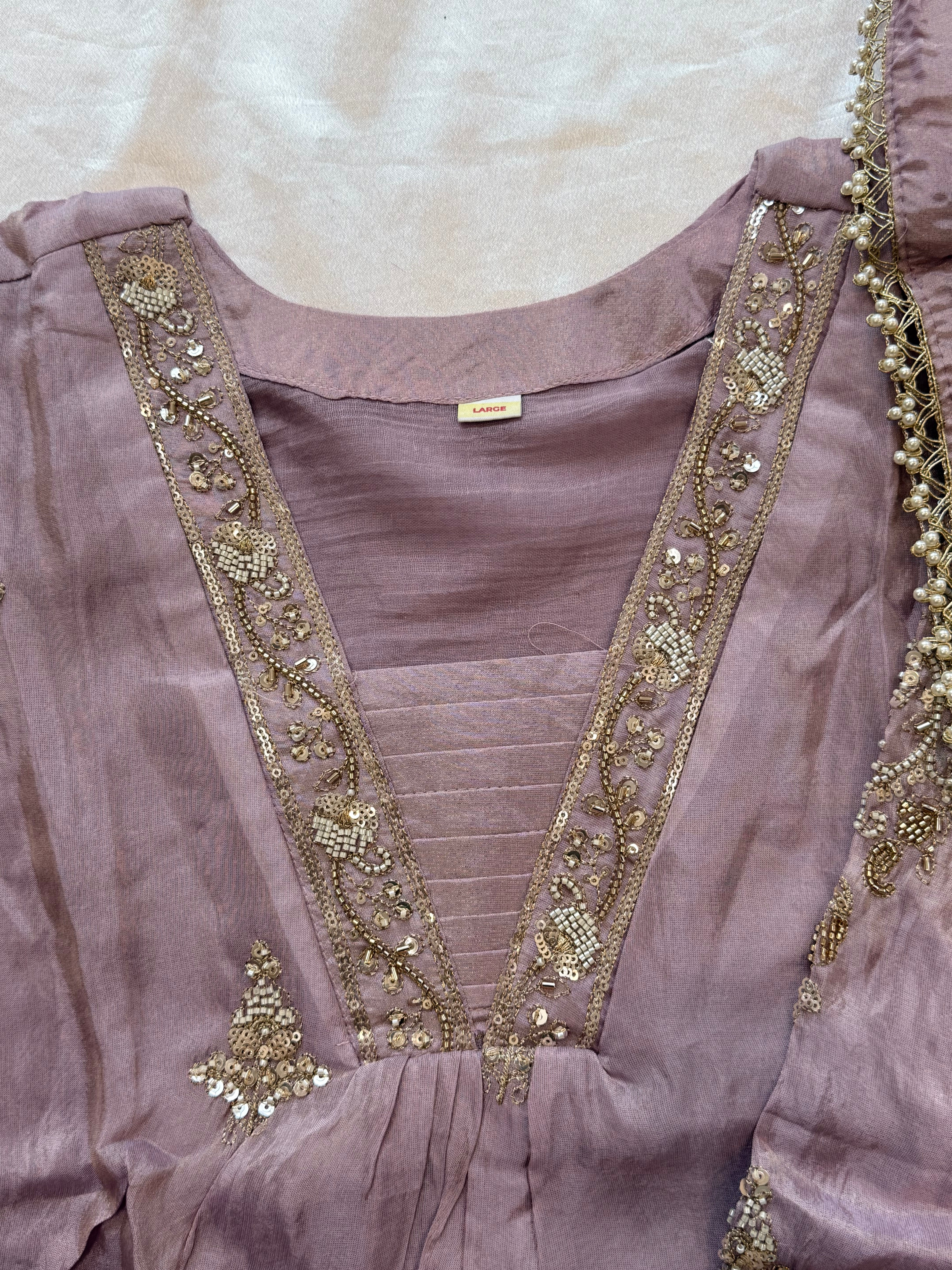 PARO HANDWORK CO-ORD SET 1 Q