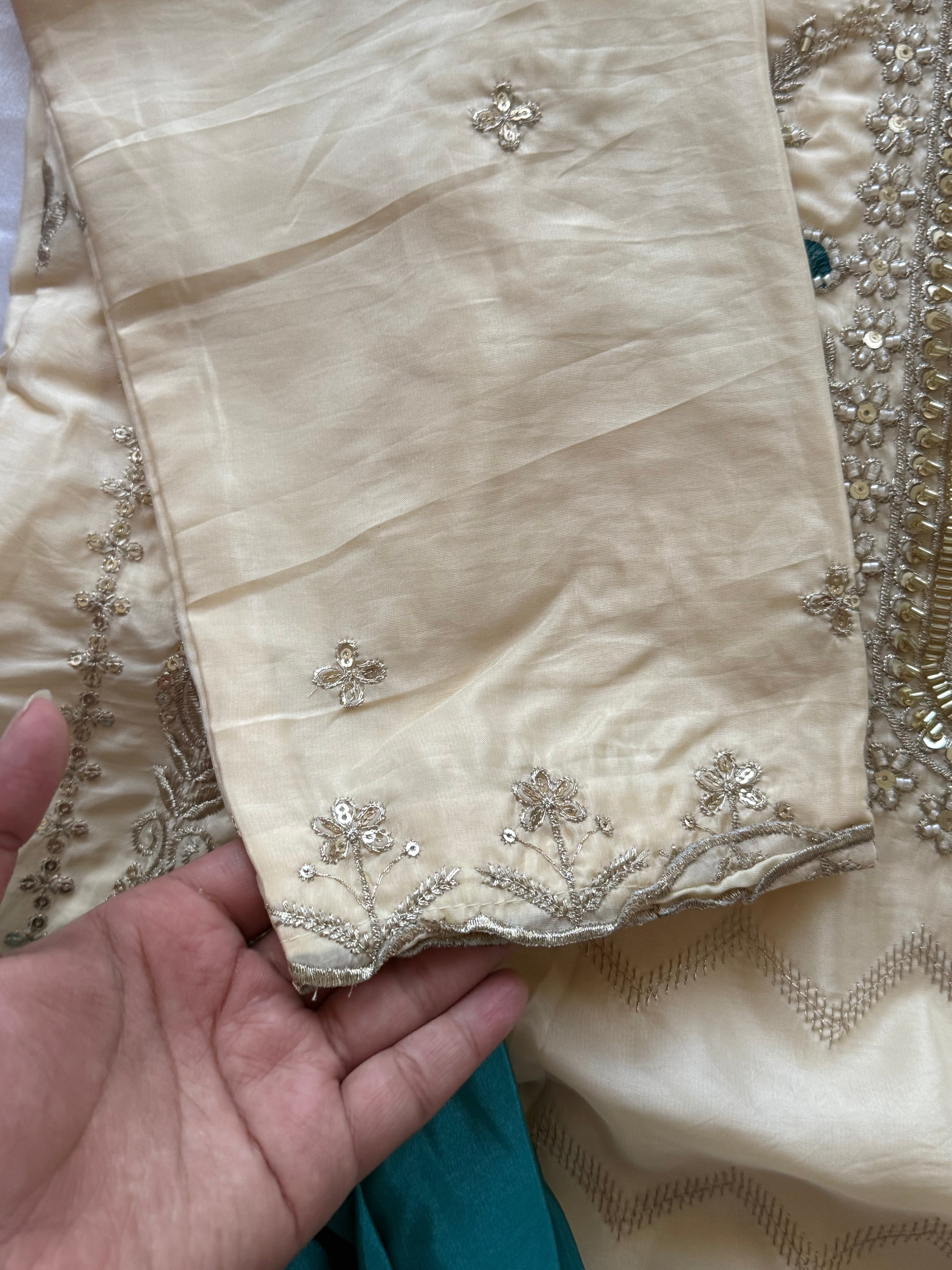 NOOR SILK READYMADE 5580 Q