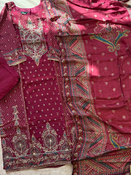 RAHI CREPE READYMADE SUIT Q