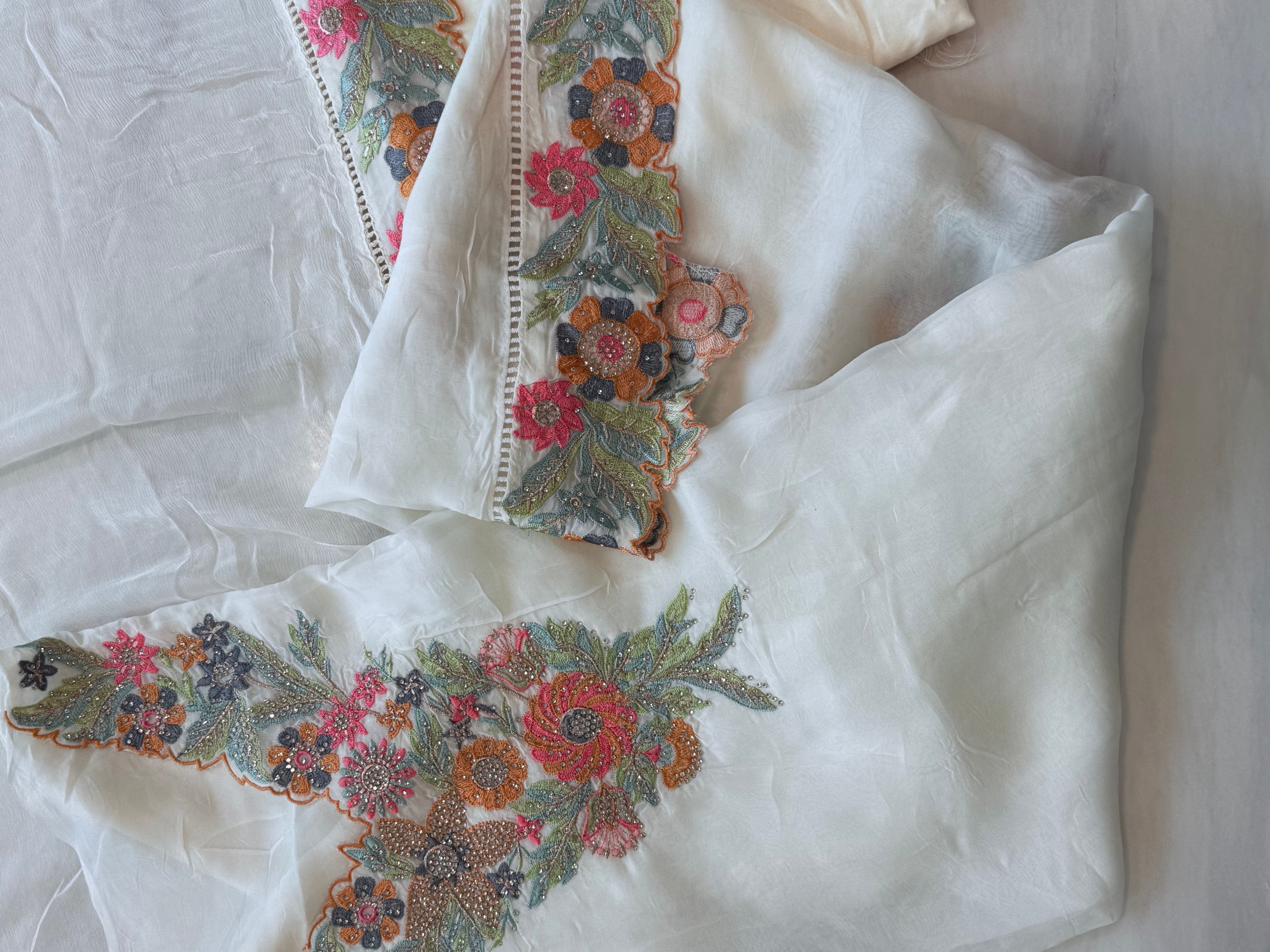 AFREEN ORGANZA EMBROIDERY SUIT 2 Q