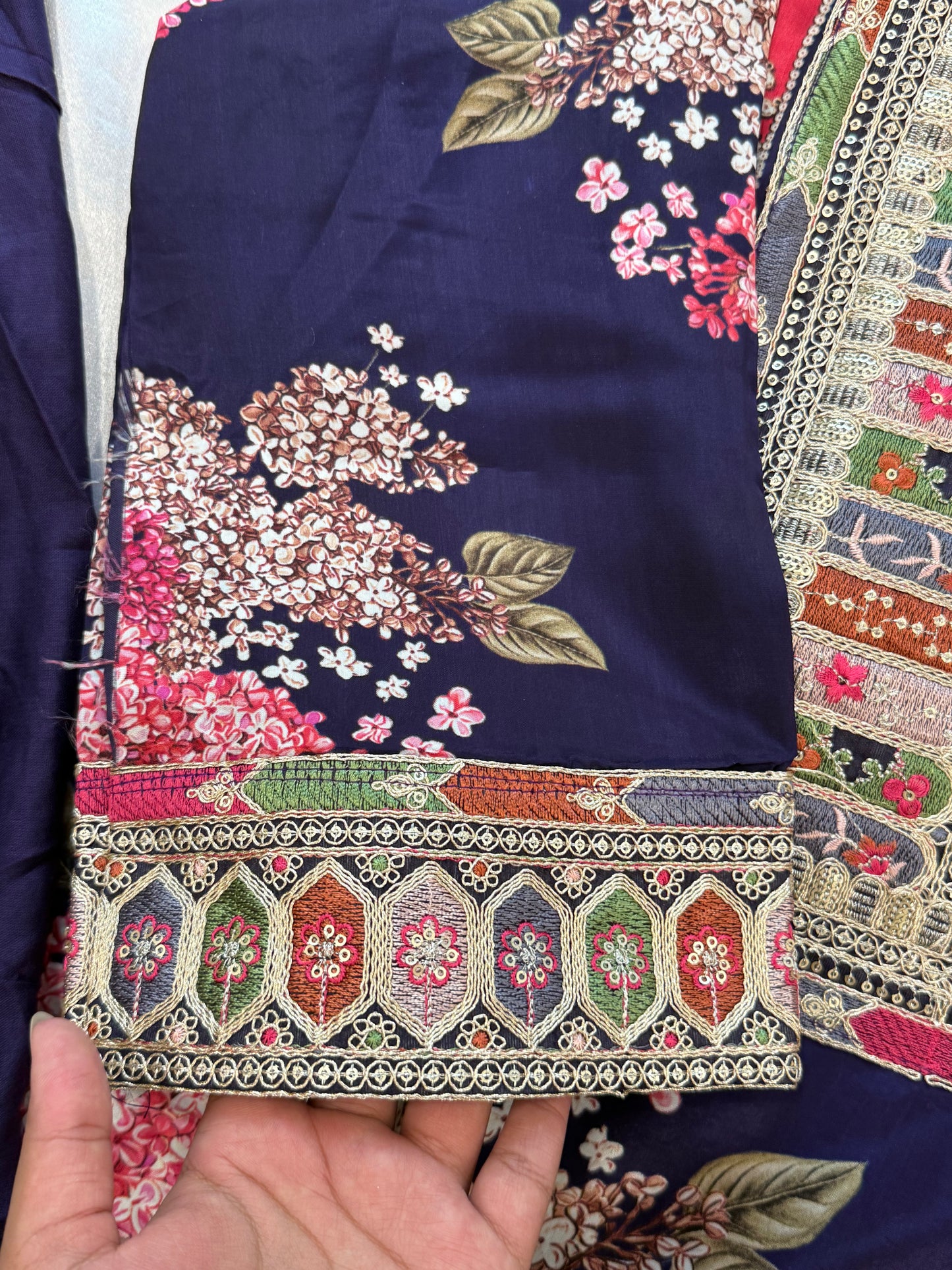 KAREENA CREPE READYMADE SUIT Q