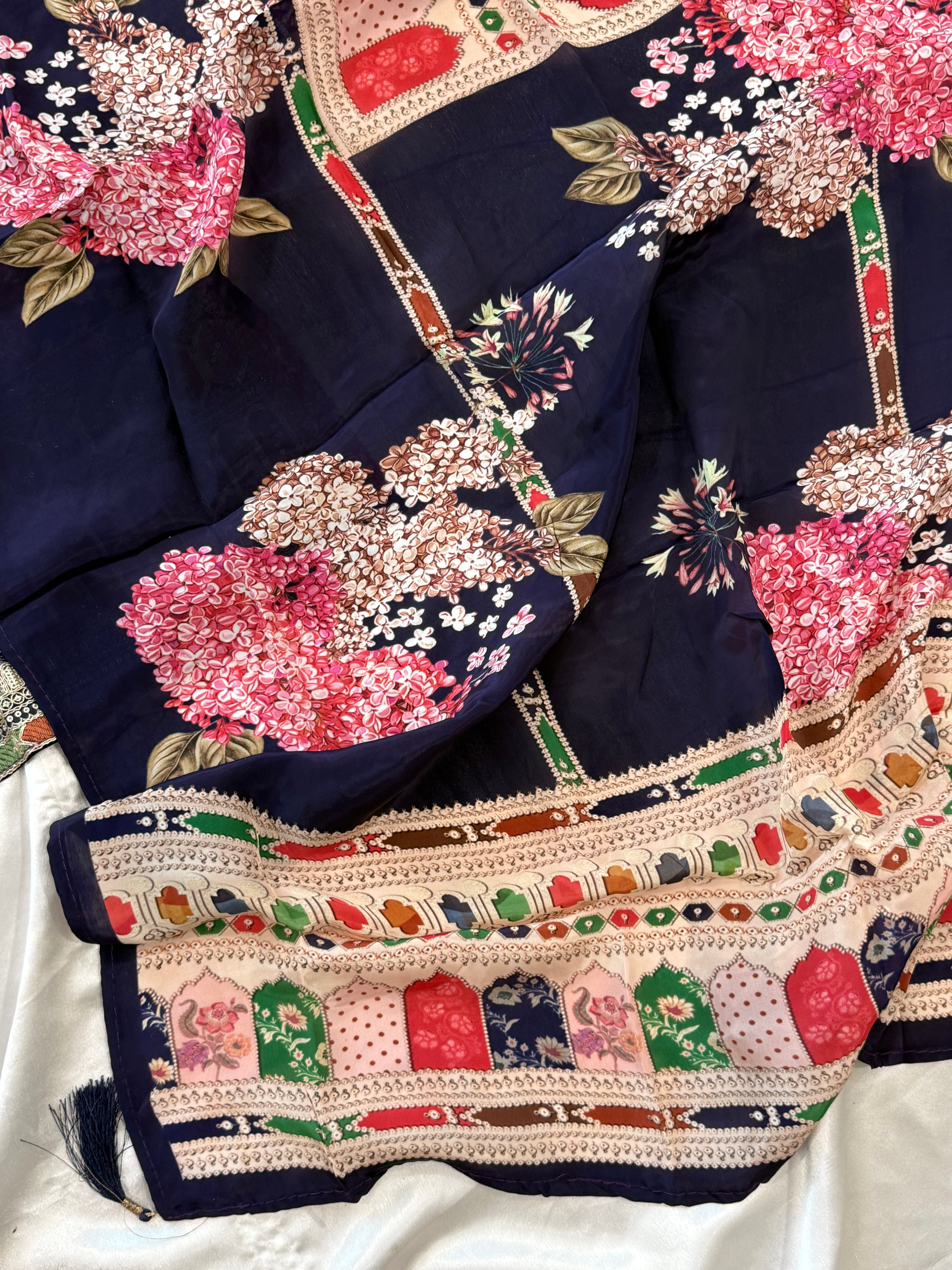 KAREENA CREPE READYMADE SUIT Q