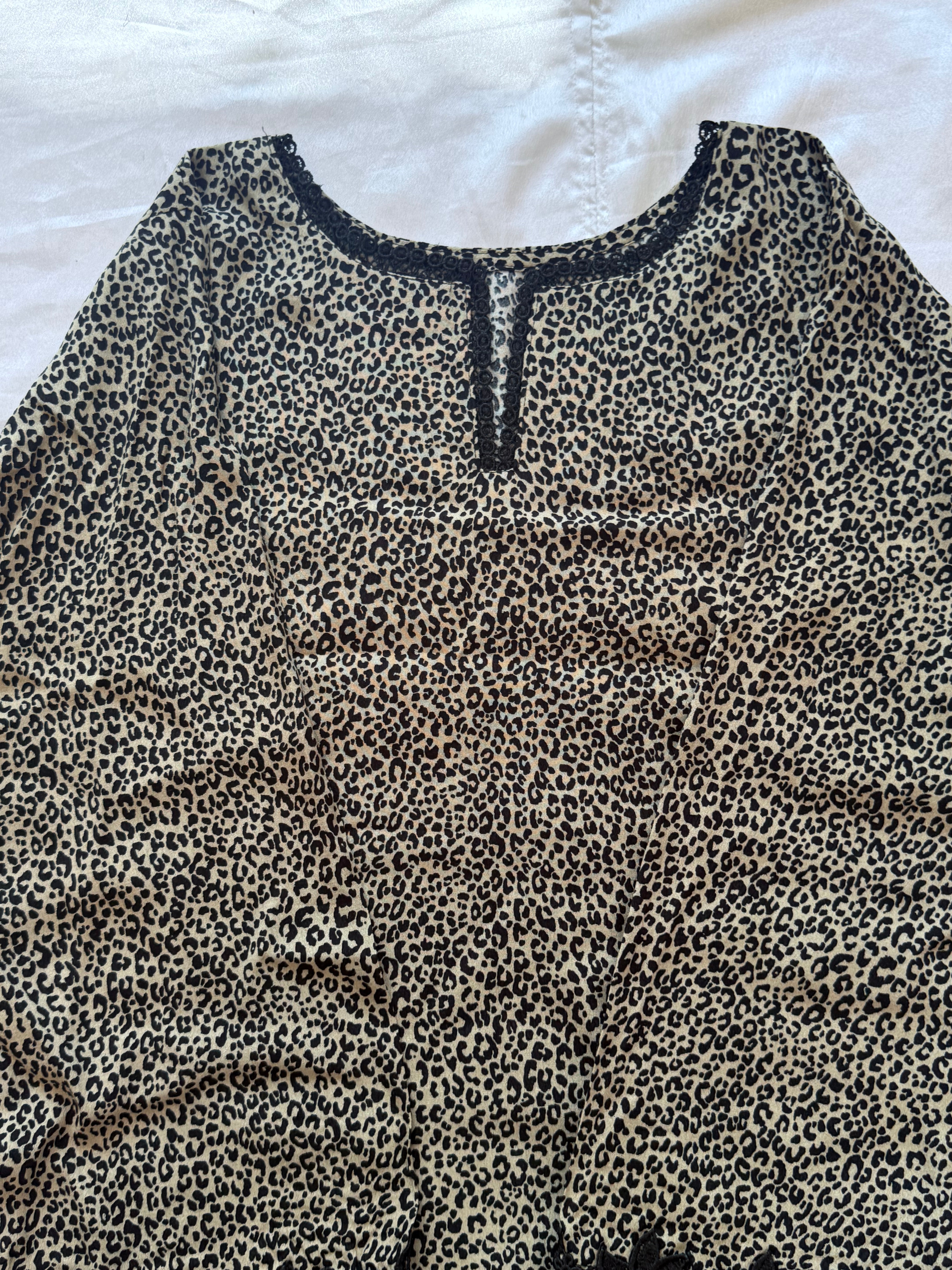 CHEETA FARSHI READYMADE SUIT