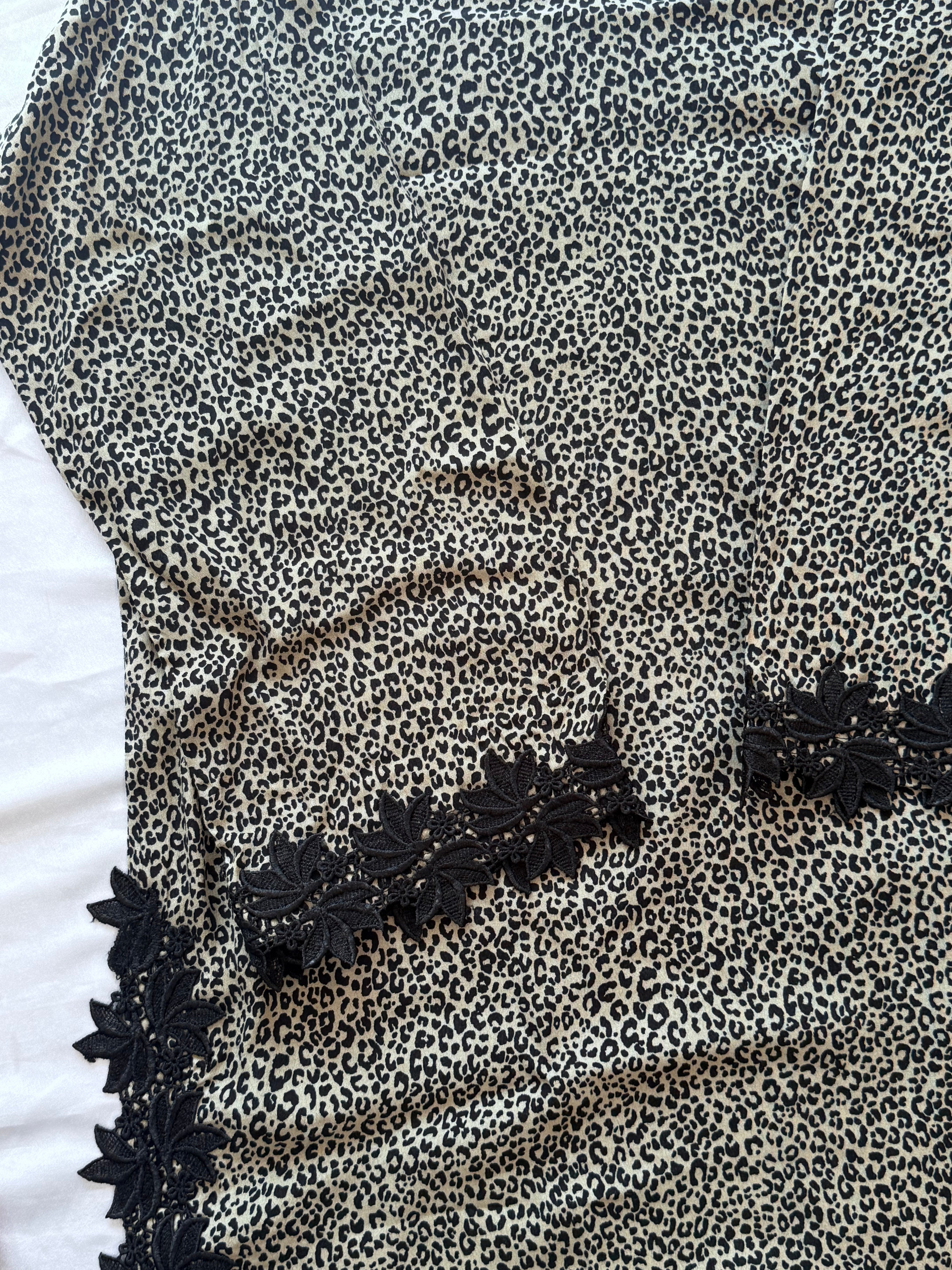 CHEETA FARSHI READYMADE SUIT