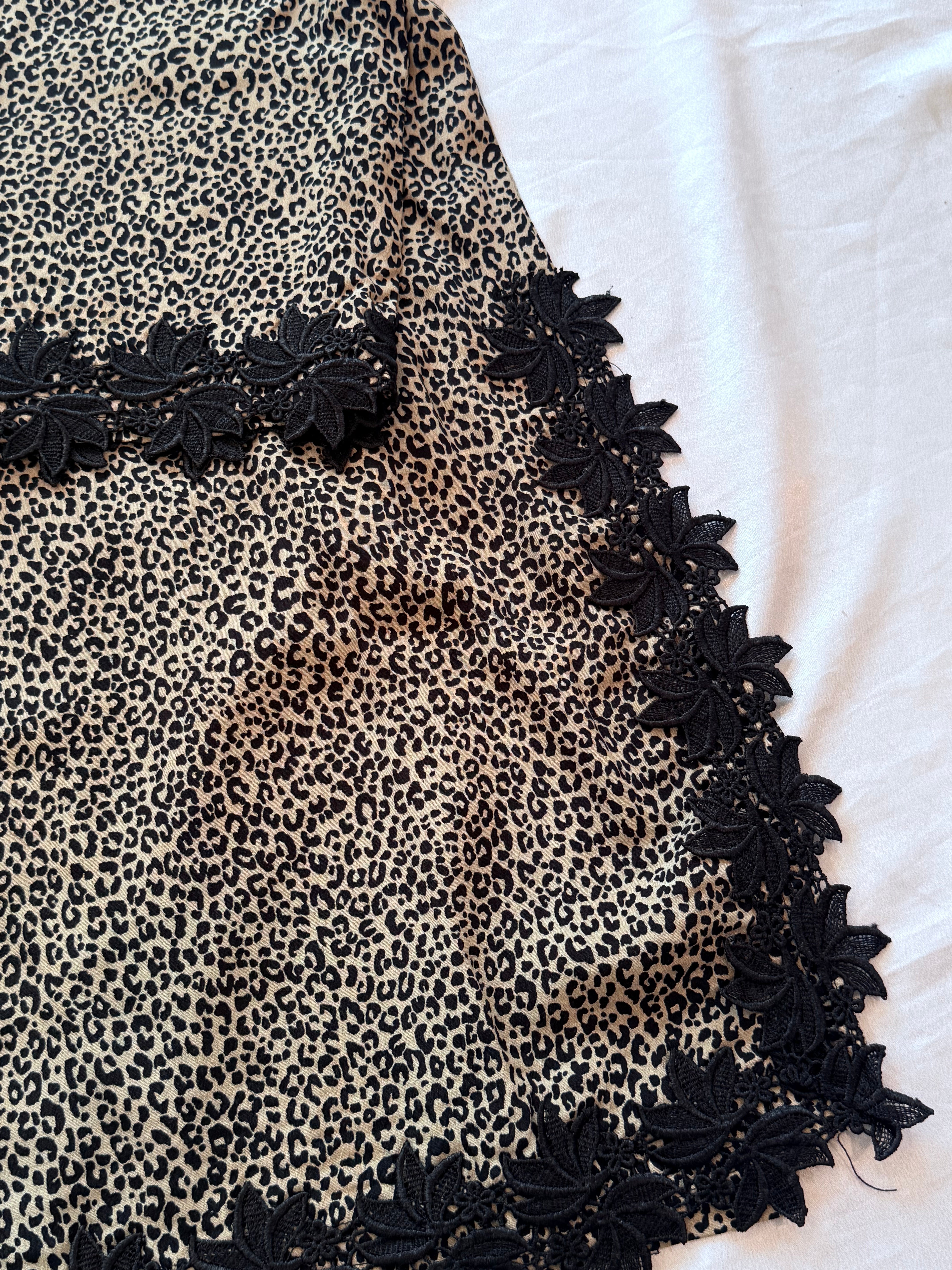 CHEETA FARSHI READYMADE SUIT