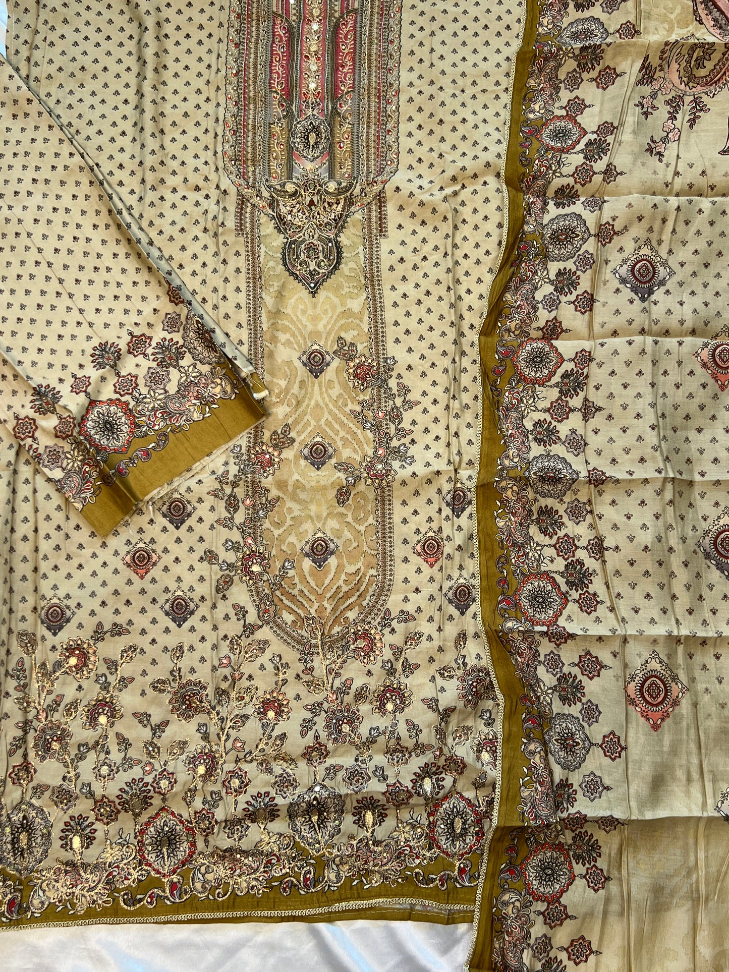 SAIRA MUSLIN HAND WORK EMBROIDERY SUIT 2 Q