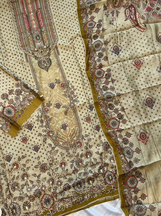 SAIRA MUSLIN HAND WORK EMBROIDERY SUIT 2