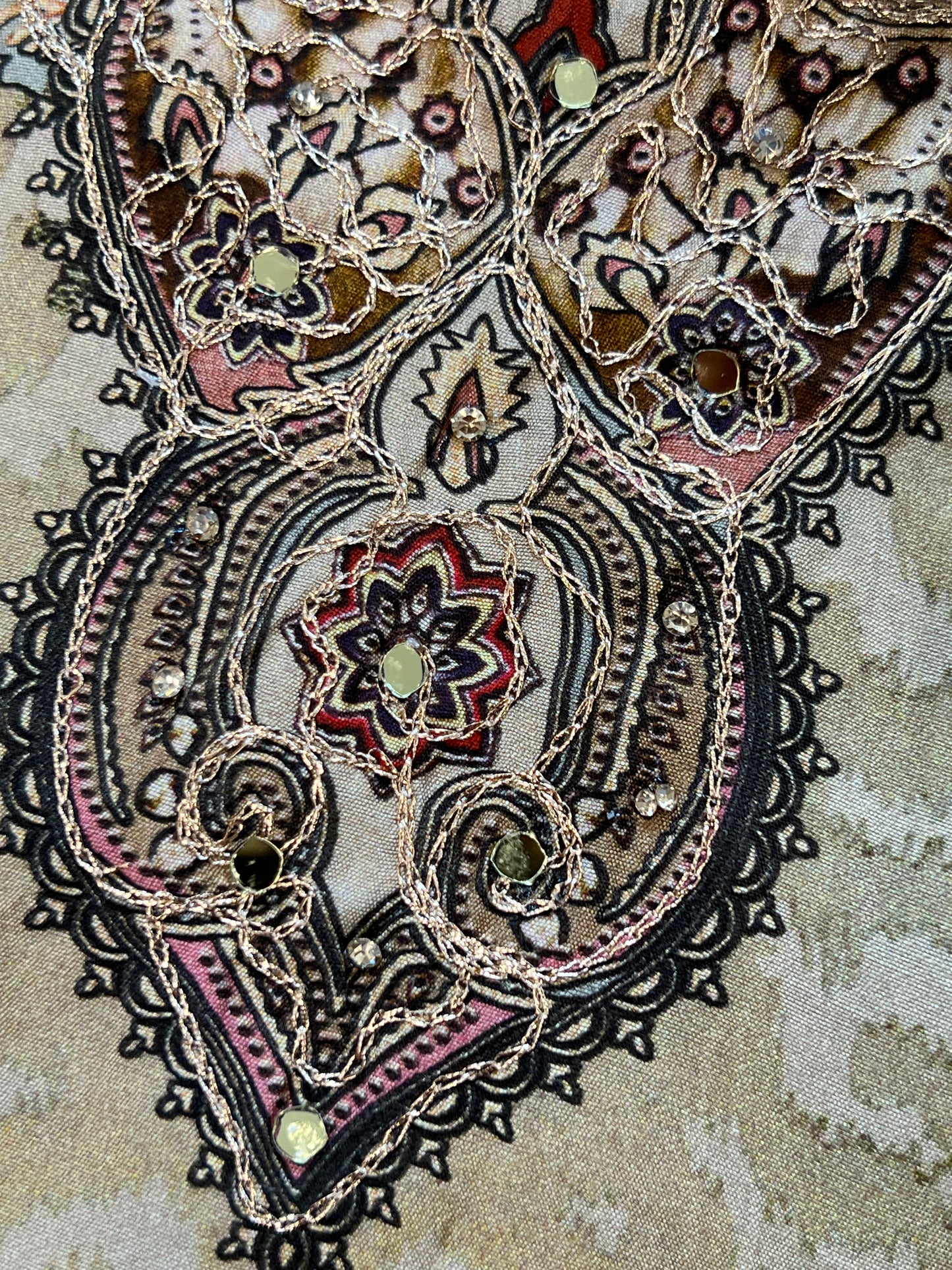SAIRA MUSLIN HAND WORK EMBROIDERY SUIT 2 Q