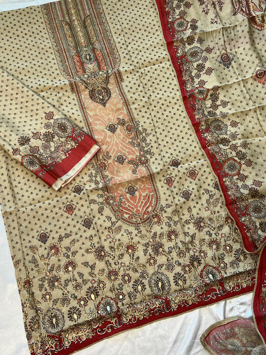 SAIRA MUSLIN HAND WORK EMBROIDERY SUIT 3