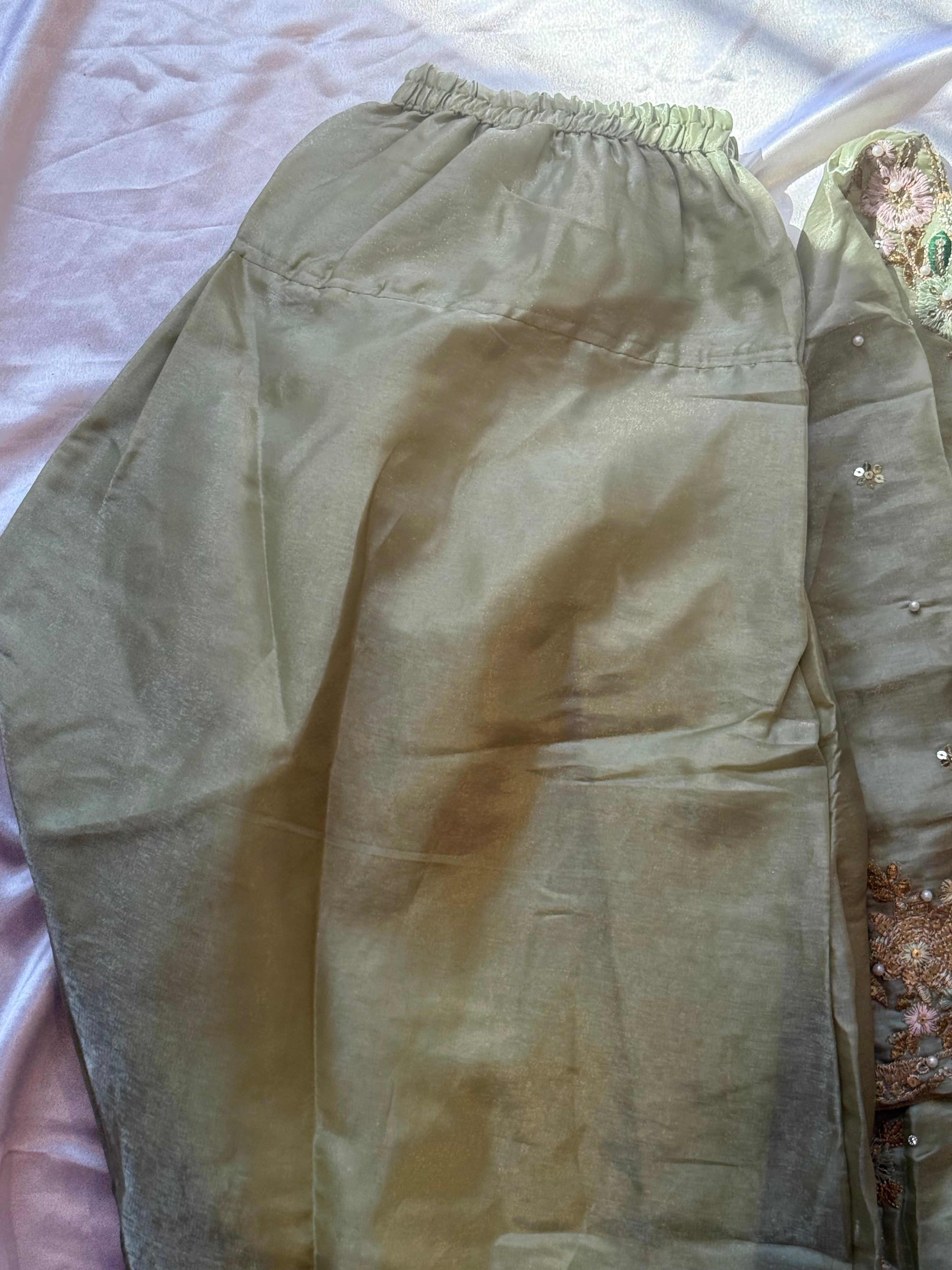 JIMMY CHOO READYMADE EMBROIDERY SUIT 8 Q