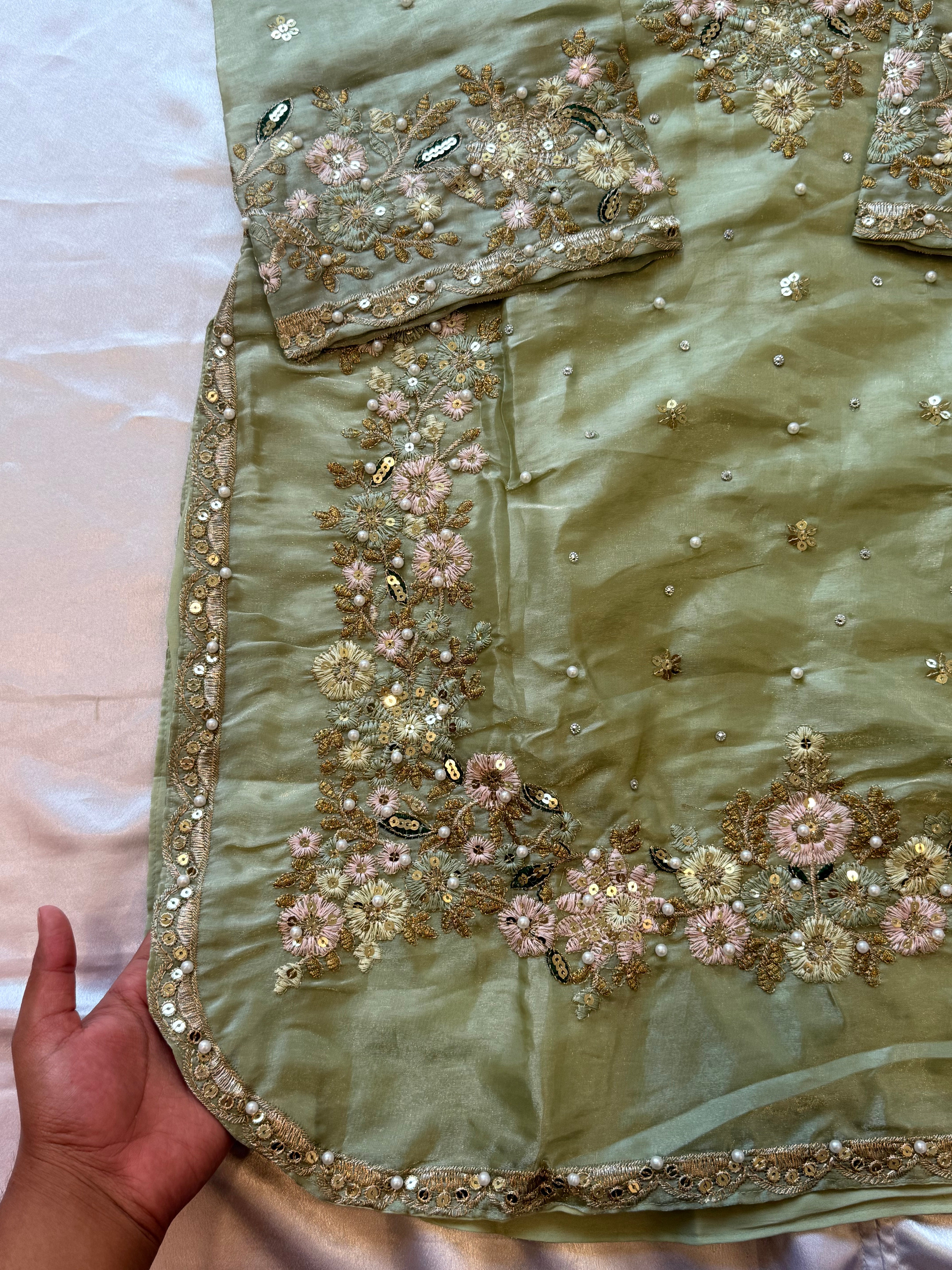 JIMMY CHOO READYMADE EMBROIDERY SUIT 8 Q