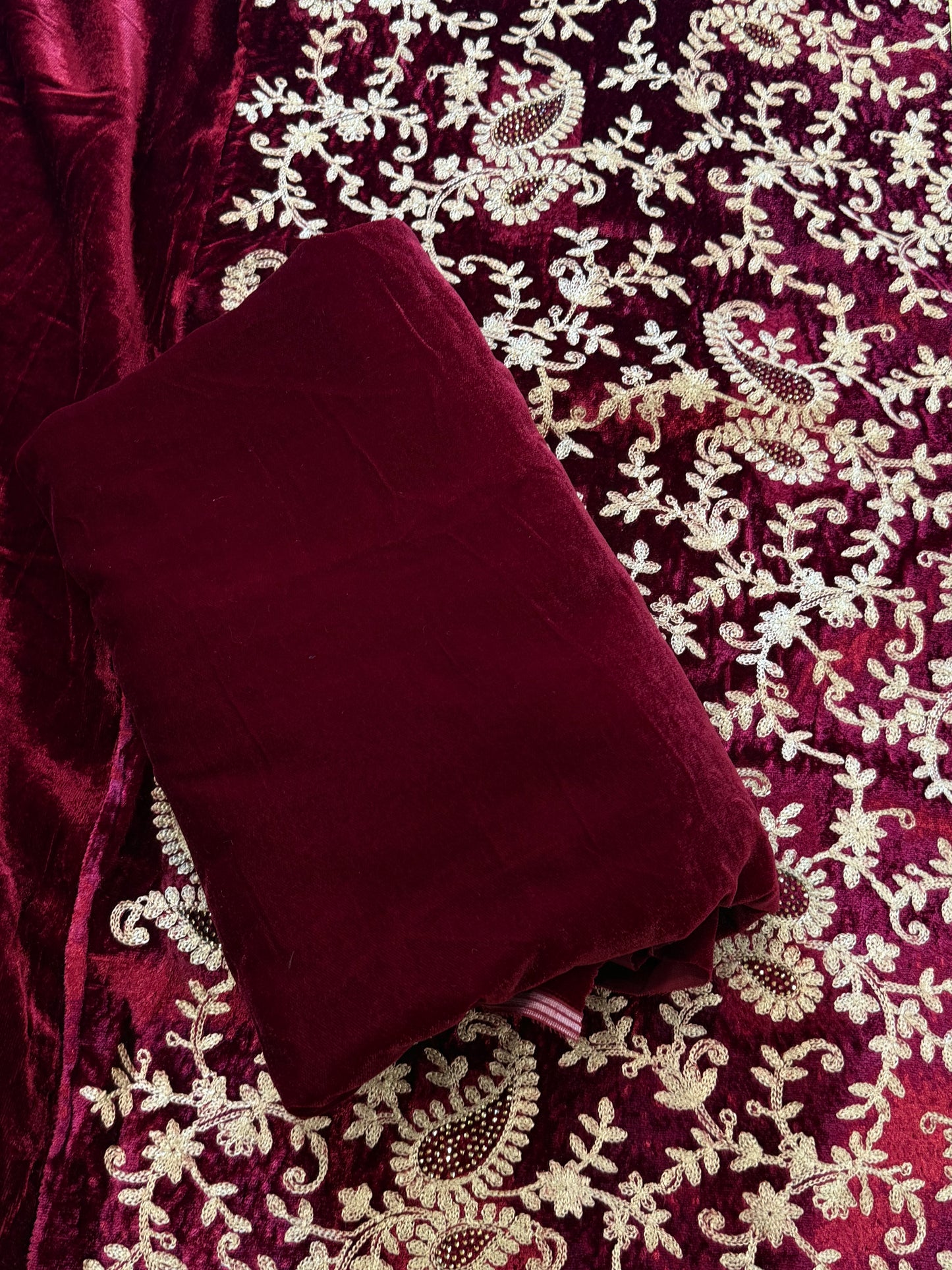 MEHER VELVET EMBROIDERY SUIT 3 Q