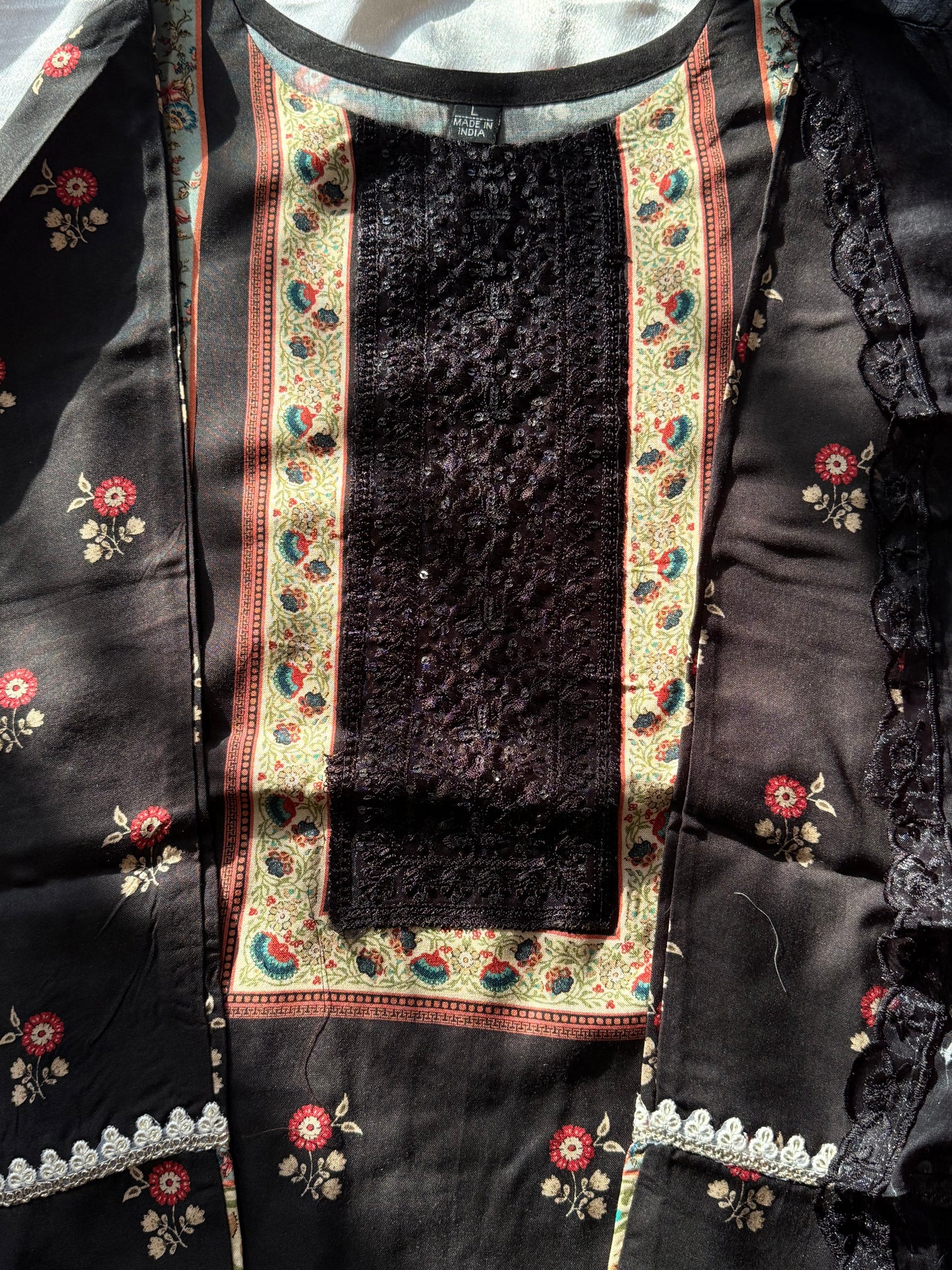 BAGH LAWN BLACK READYMADE SUIT 4 Q