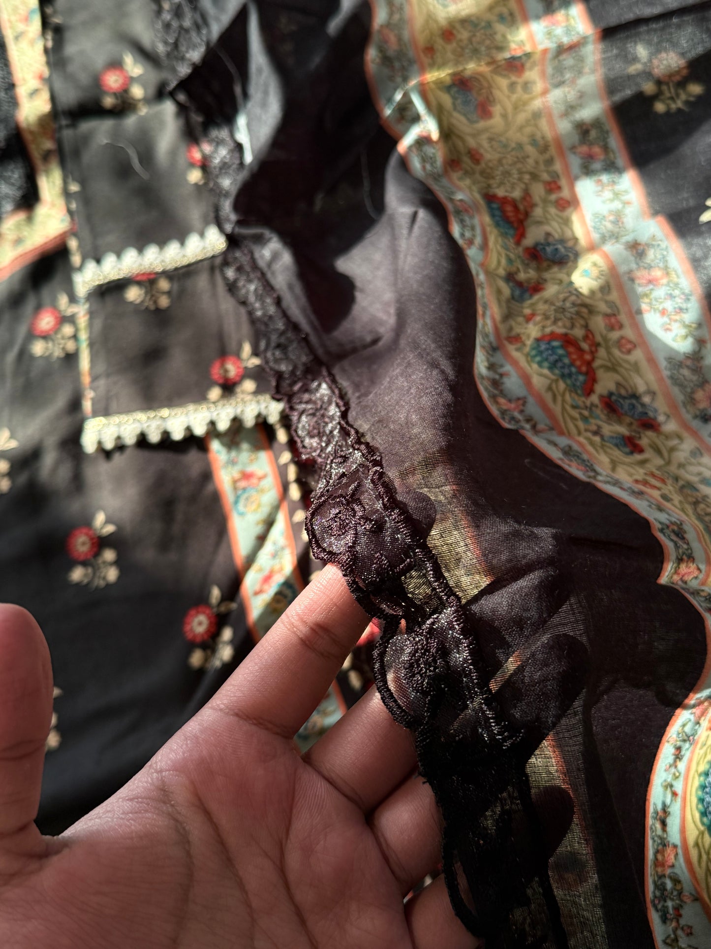 BAGH LAWN BLACK READYMADE SUIT 4 Q