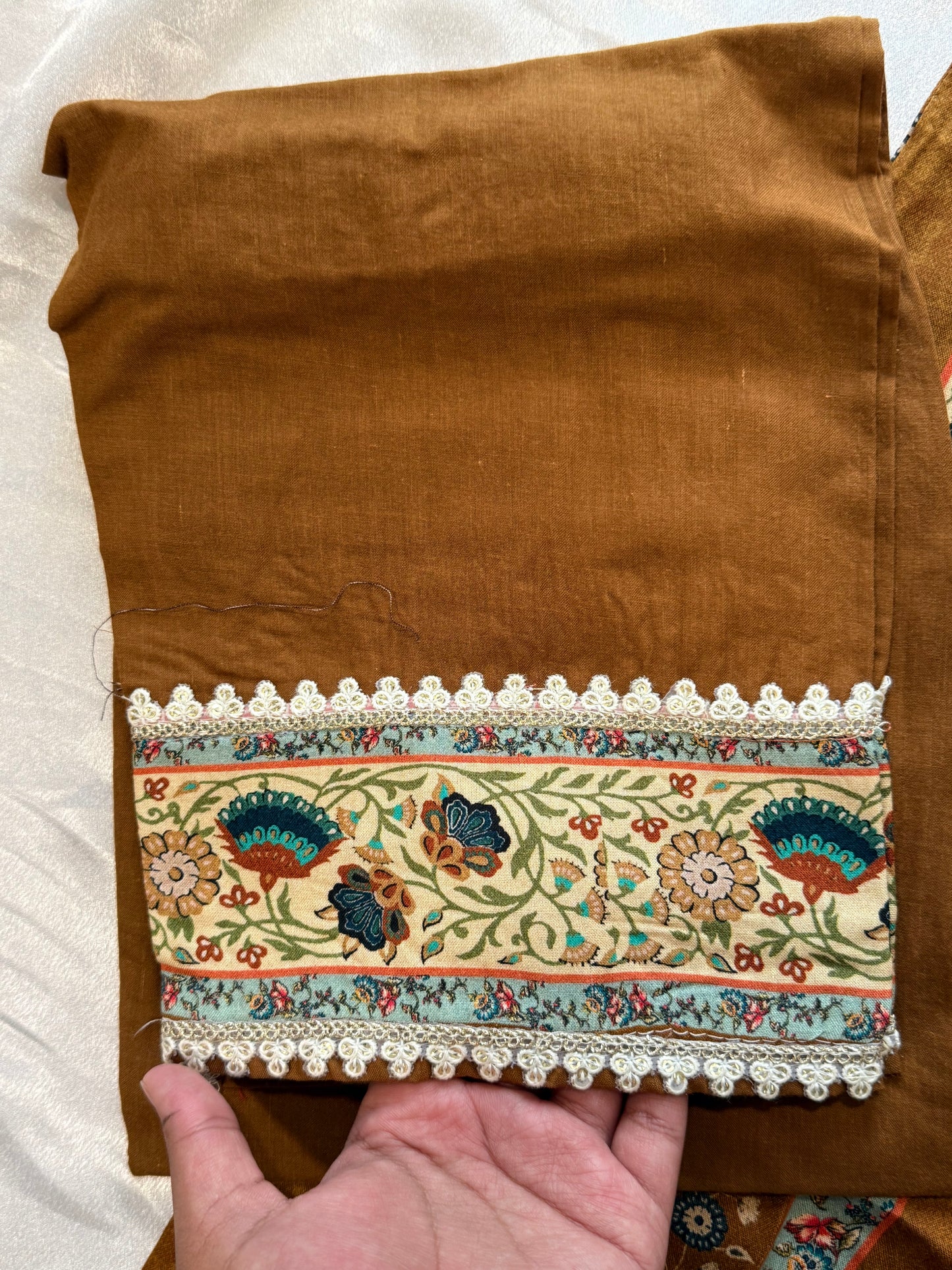 BAGH LAWN READYMADE SUIT 2 Q