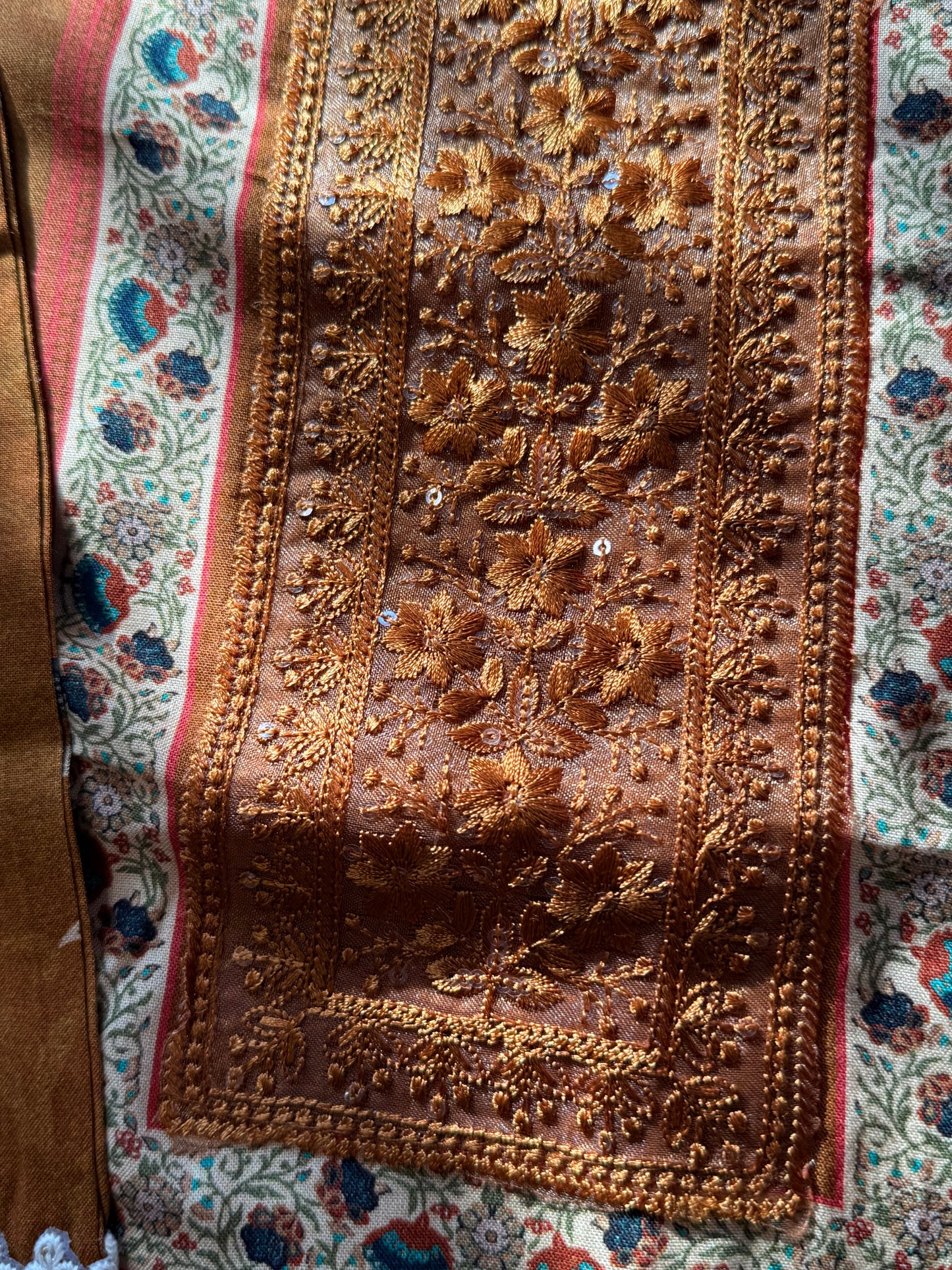 BAGH LAWN READYMADE SUIT 2 Q