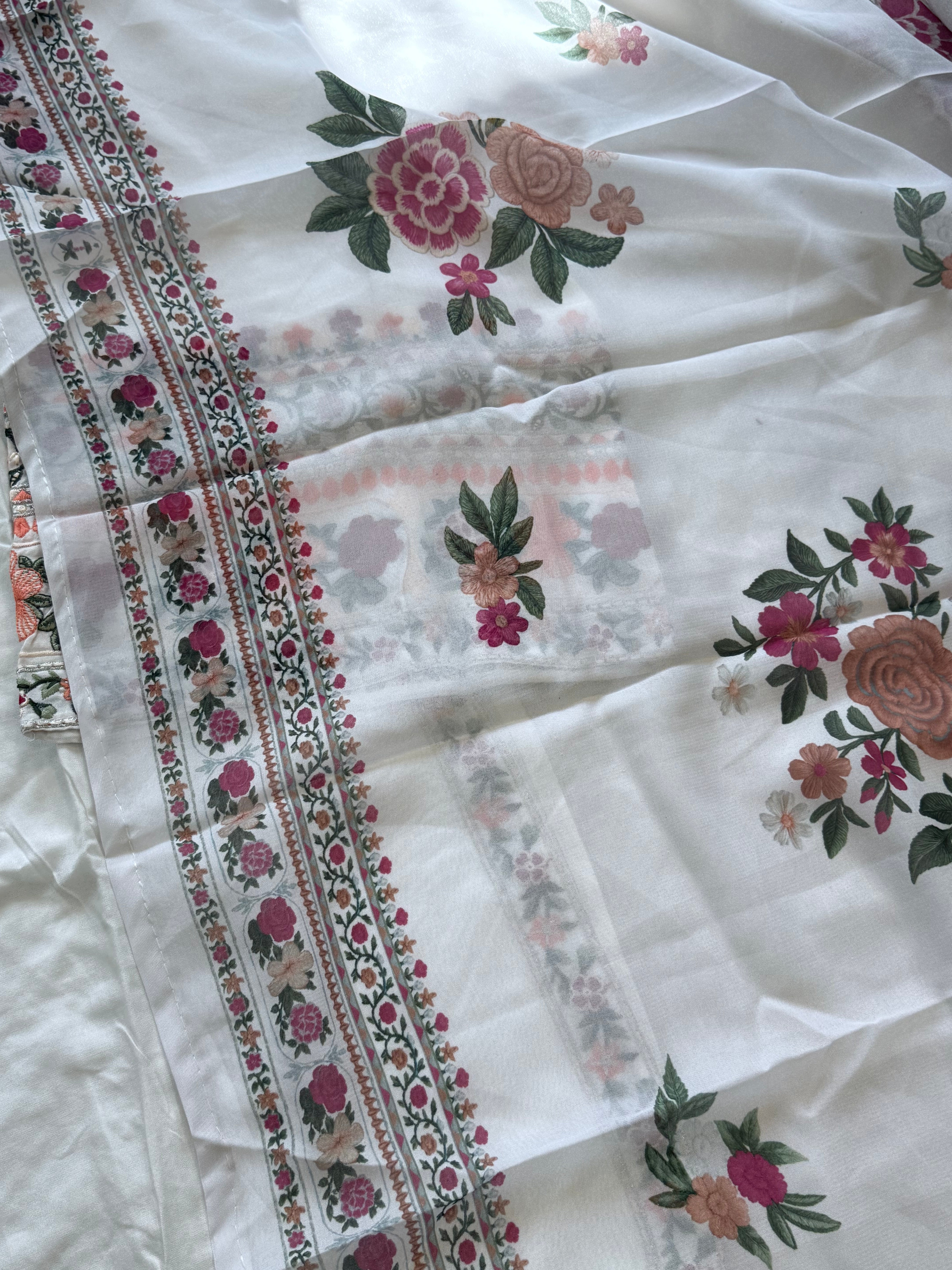 IMROZA LAWN EMBROIDERY SUIT 1002 Q