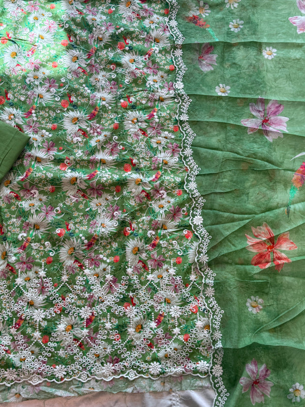 BAREEZ LAWN EMBROIDERY SUIT 4 Q