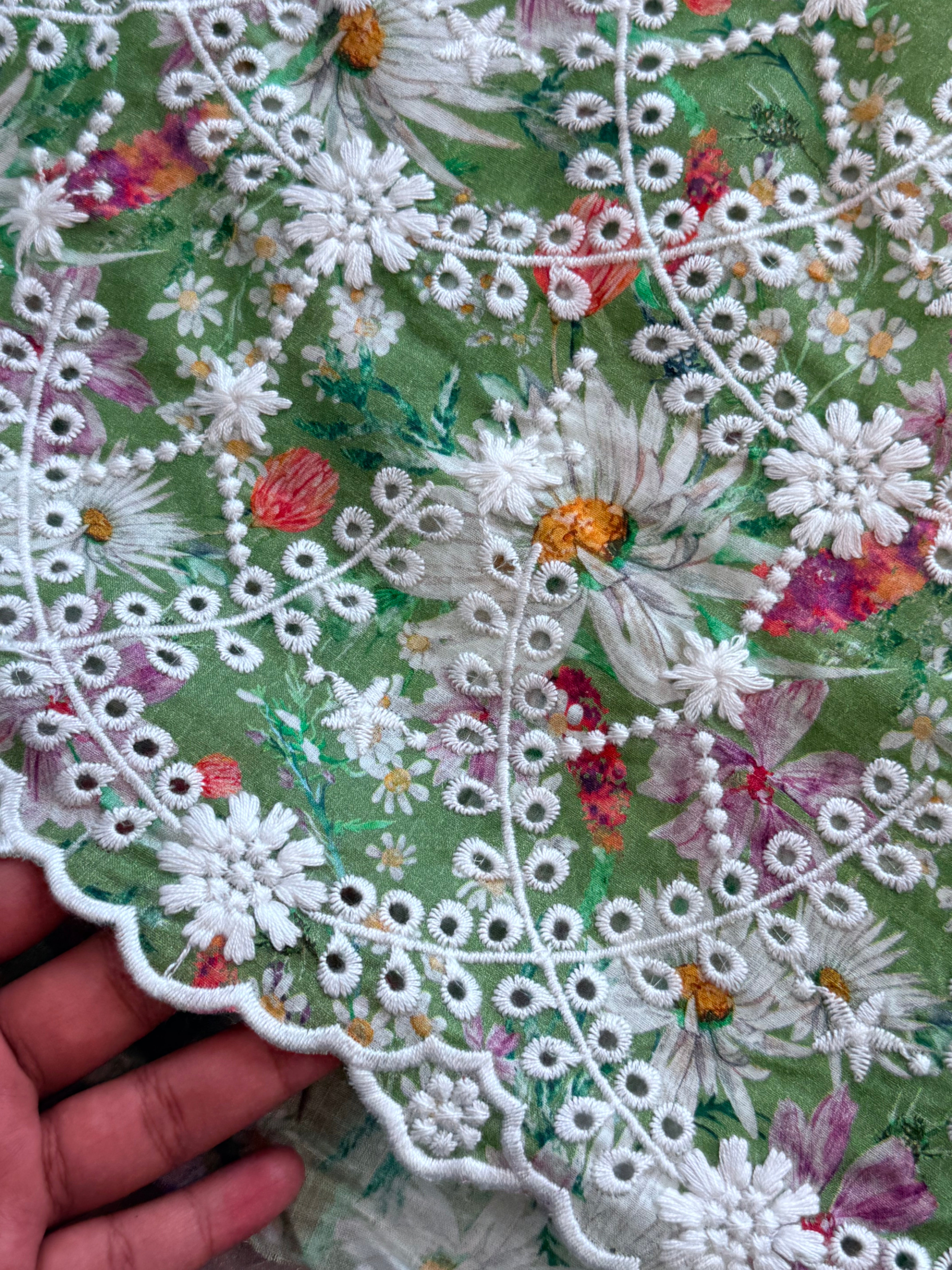 BAREEZ LAWN EMBROIDERY SUIT 4 Q