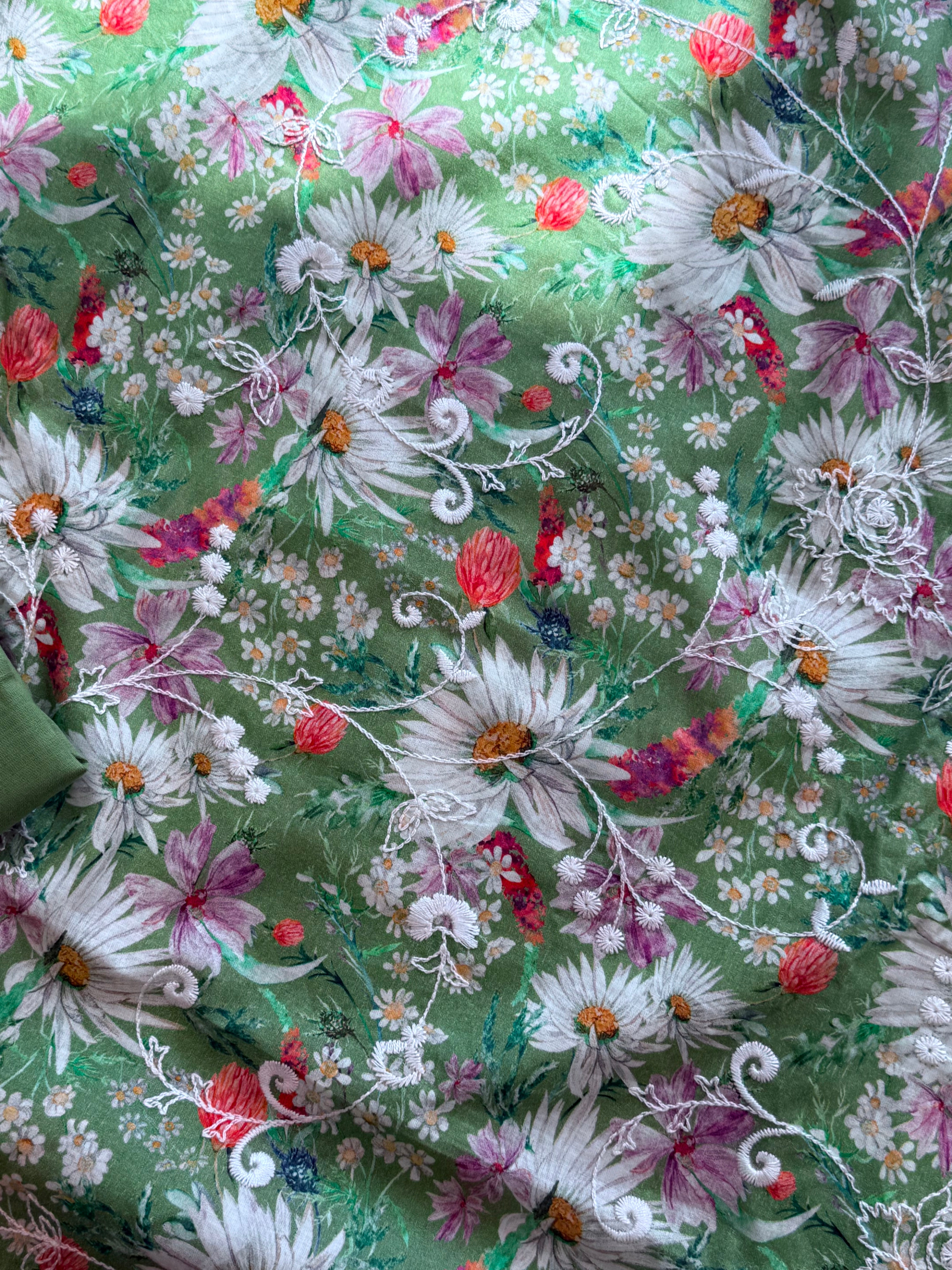 BAREEZ LAWN EMBROIDERY SUIT 4 Q