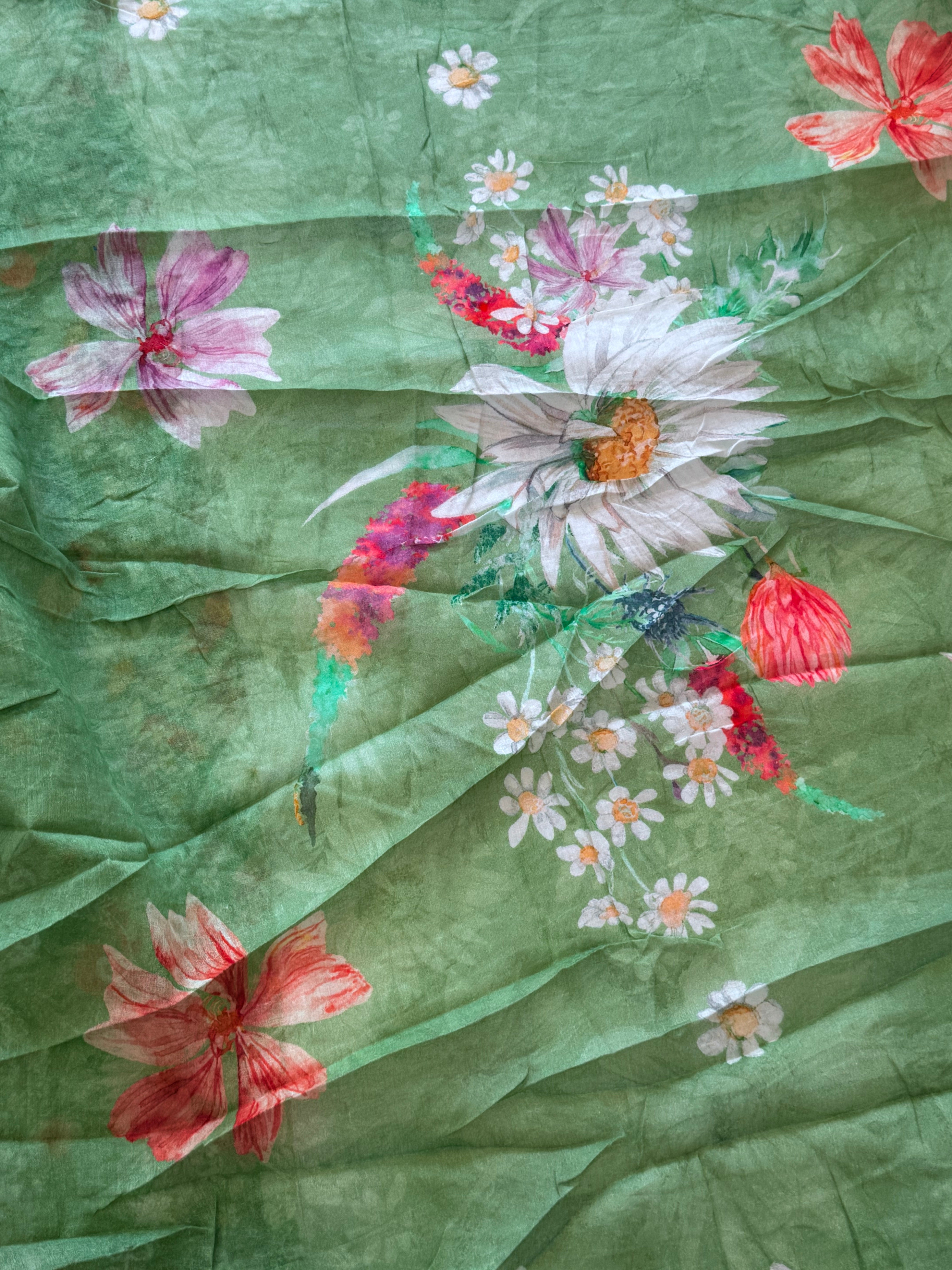 BAREEZ LAWN EMBROIDERY SUIT 4 Q