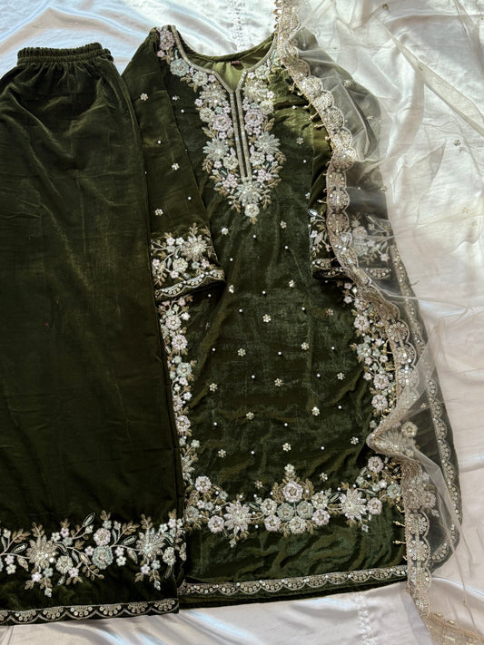 JIMMY CHOO VELVET READYMADE SUIT 7 Q