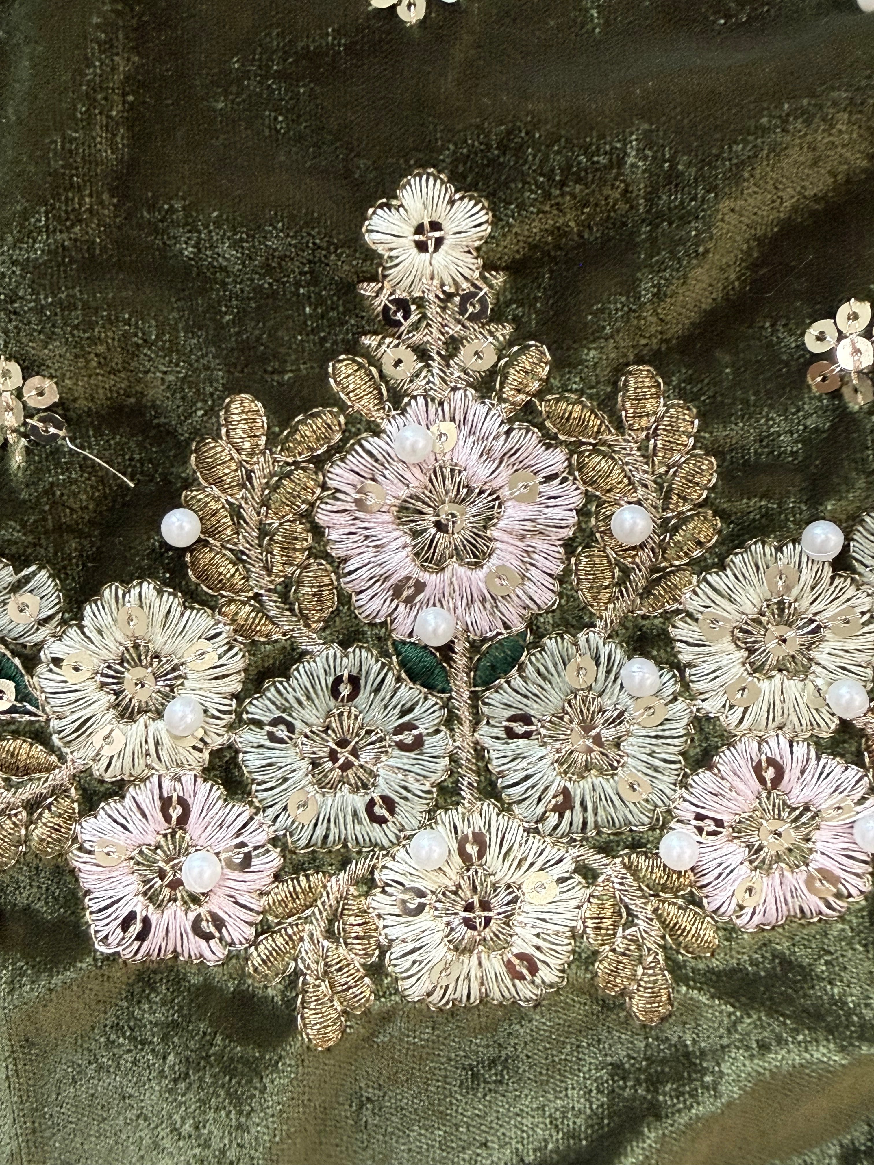 JIMMY CHOO VELVET READYMADE SUIT 7 Q