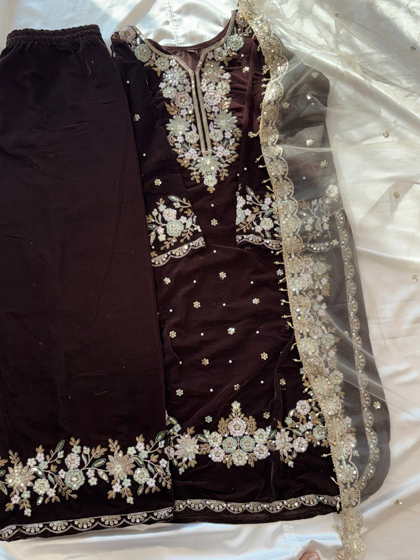 JIMMY CHOO BROWN VELVET READYMADE SUIT 6 Q