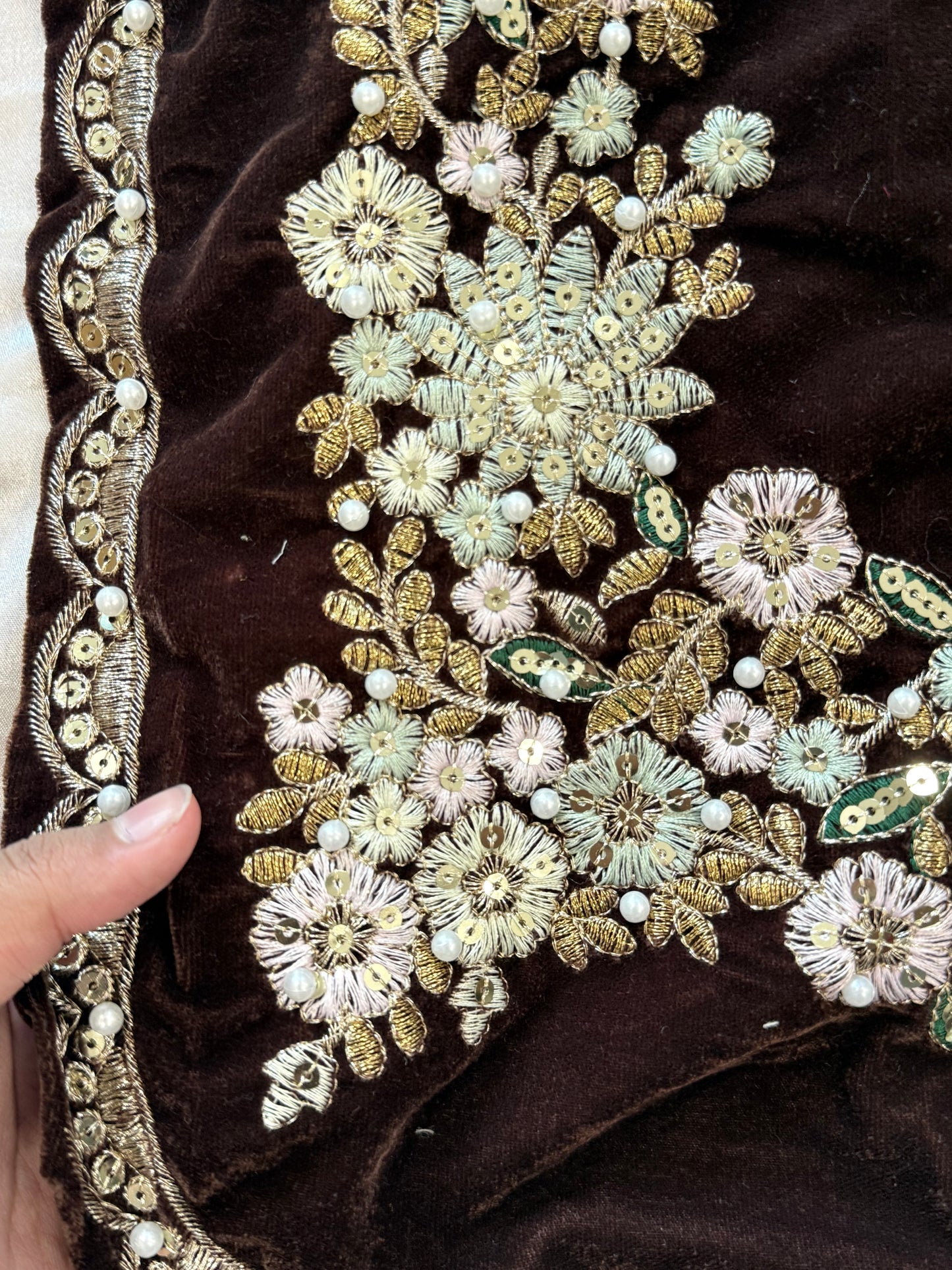 JIMMY CHOO BROWN VELVET READYMADE SUIT 6 Q