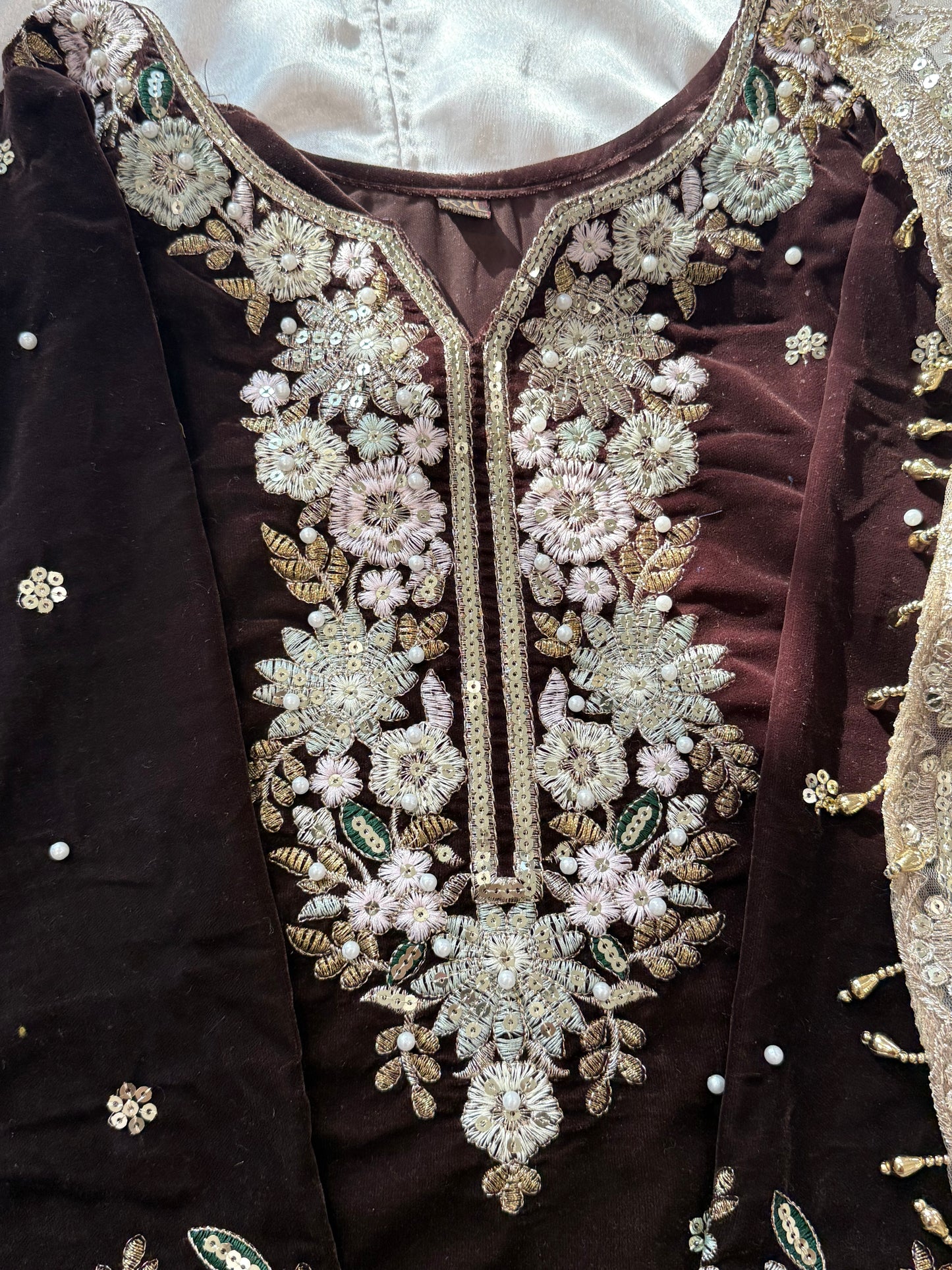 JIMMY CHOO BROWN VELVET READYMADE SUIT 6 Q