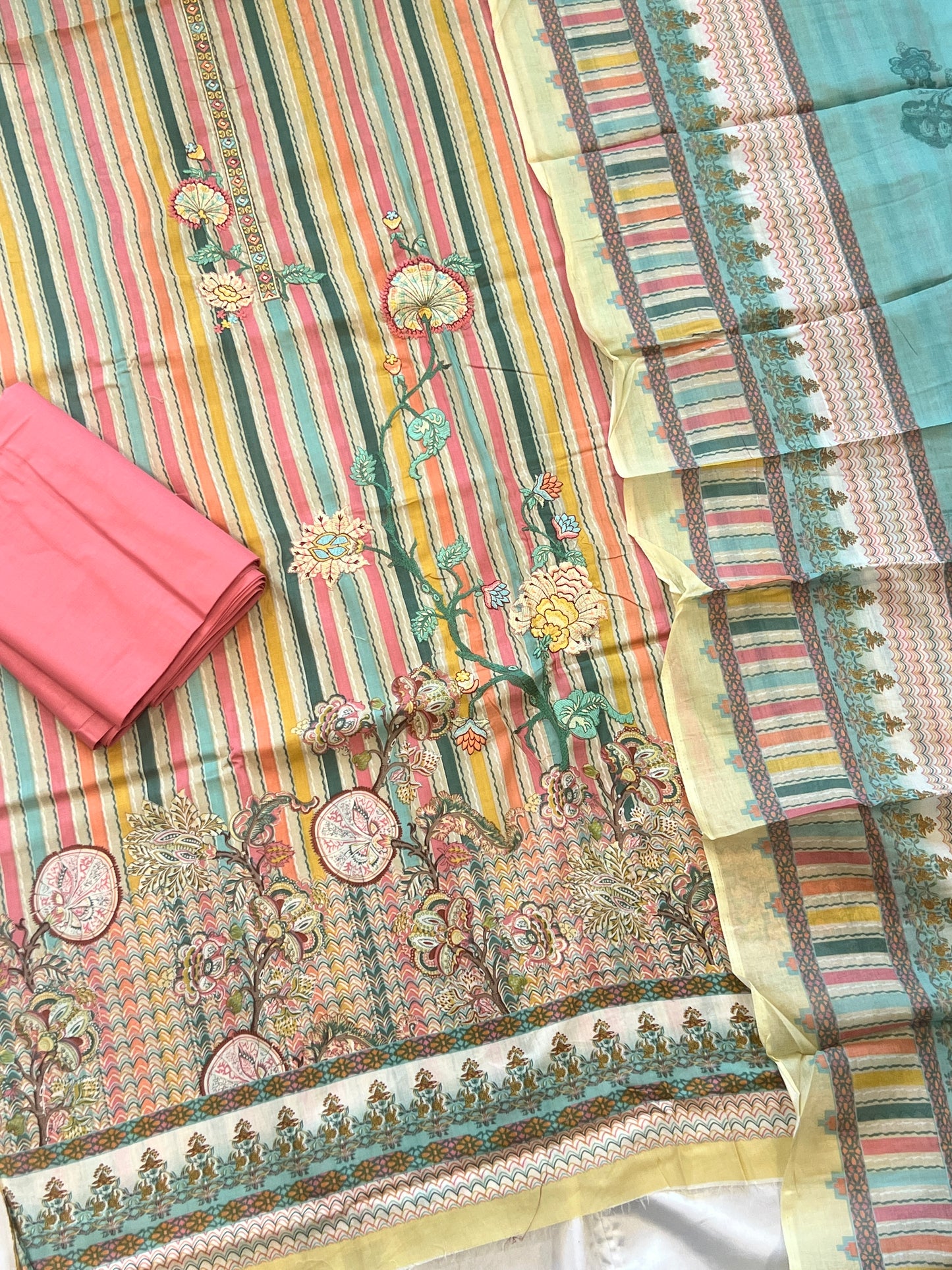 KASMIRI LAWN COTTON EMBROIDERY 2