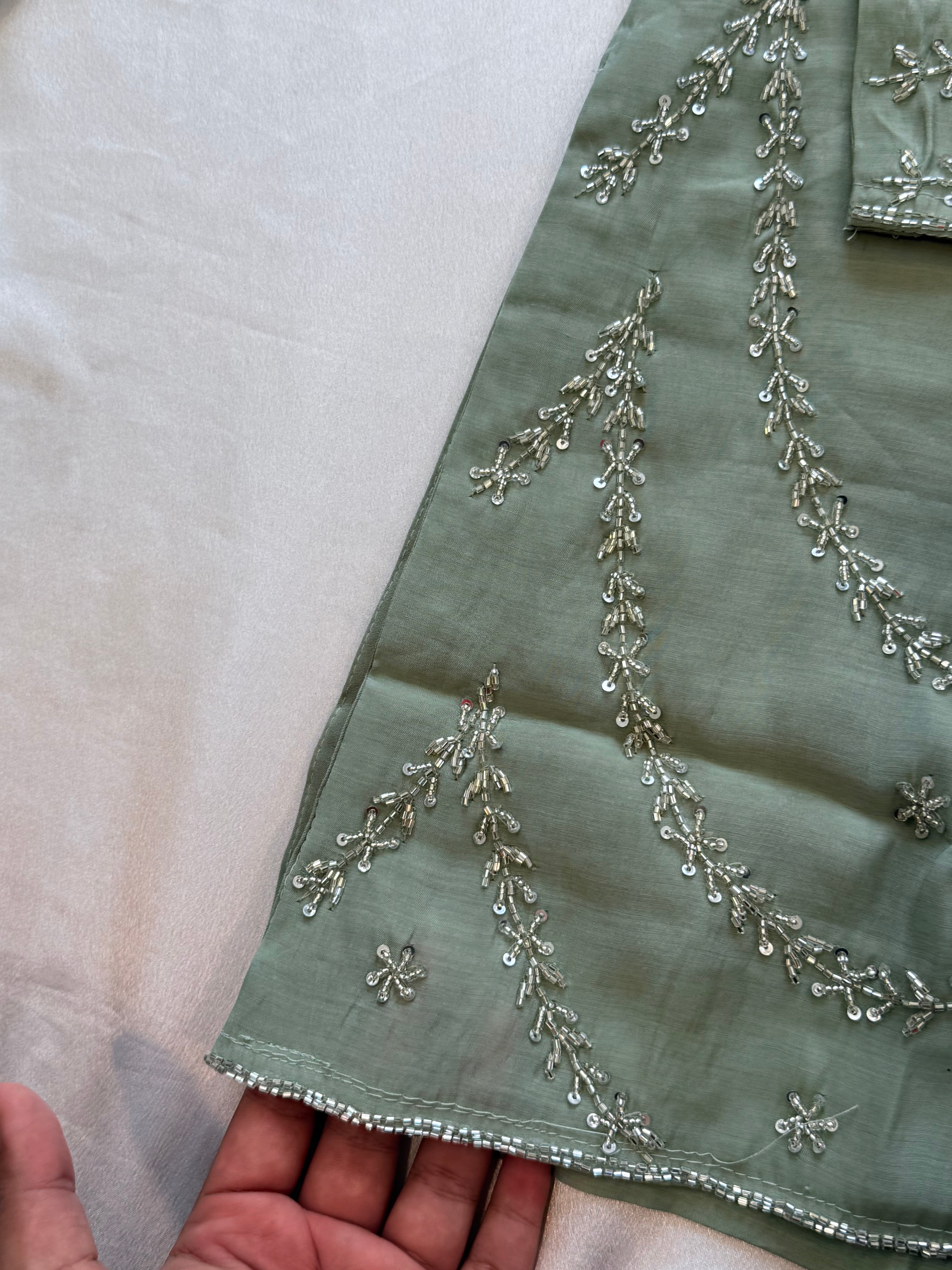 PARO FARSHI HANDWORK SUIT 32 Q