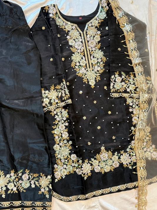 JIMMY CHOO READYMADE EMBROIDERY SUIT Q