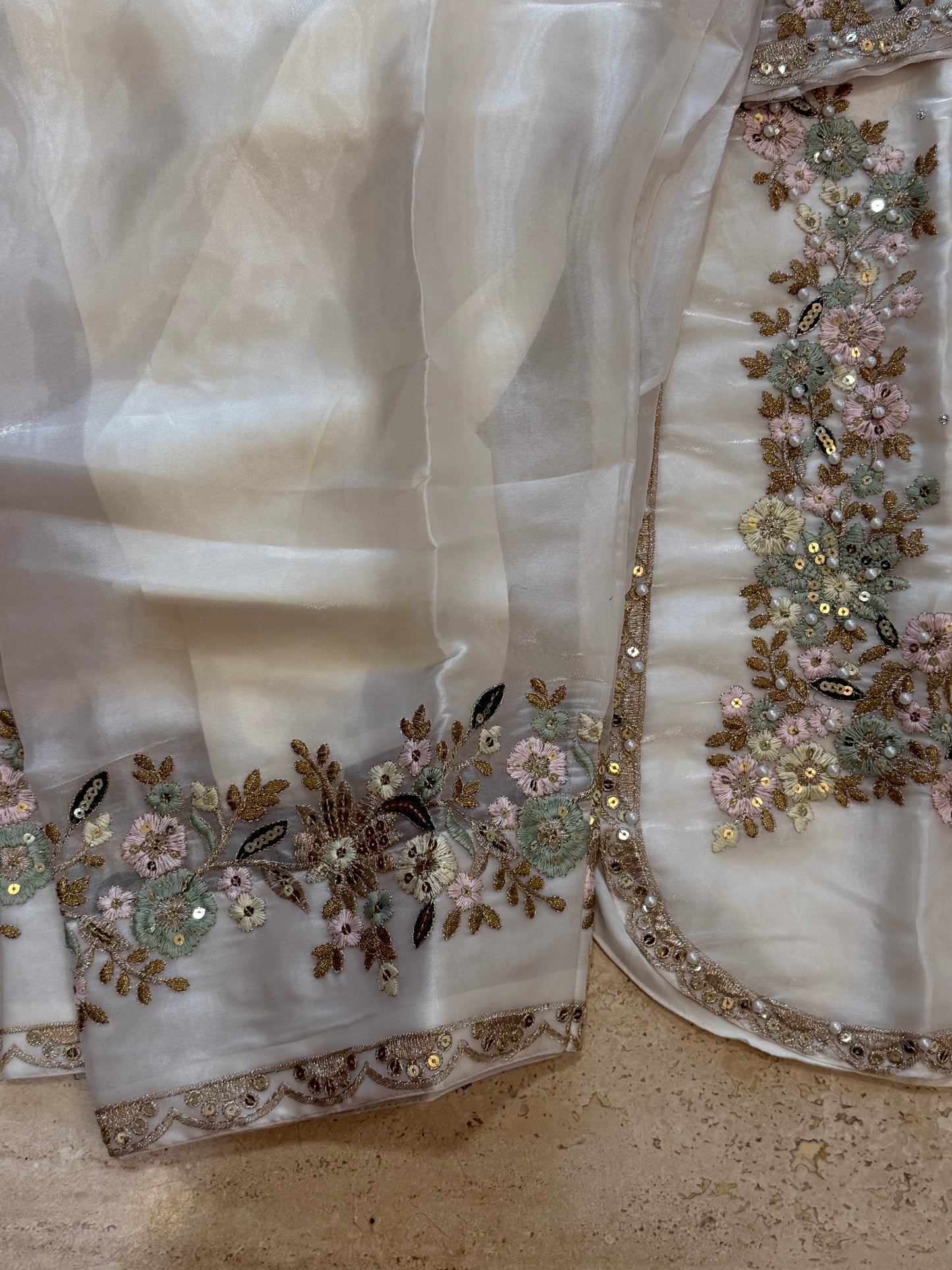 JIMMY CHOO READYMADE EMBROIDERY SUIT Q