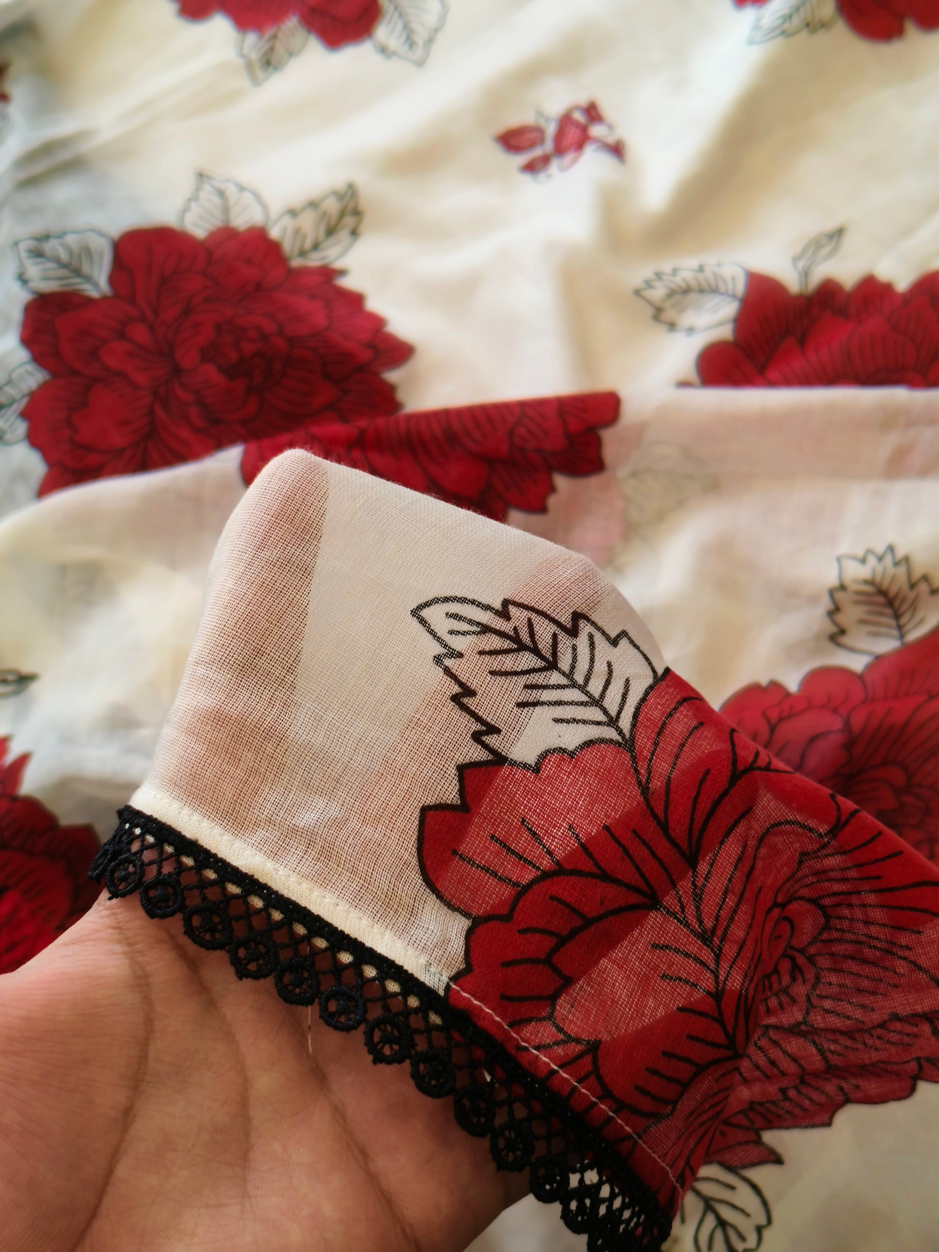 SAYYARA FARSHI SHALWAR SUIT 2